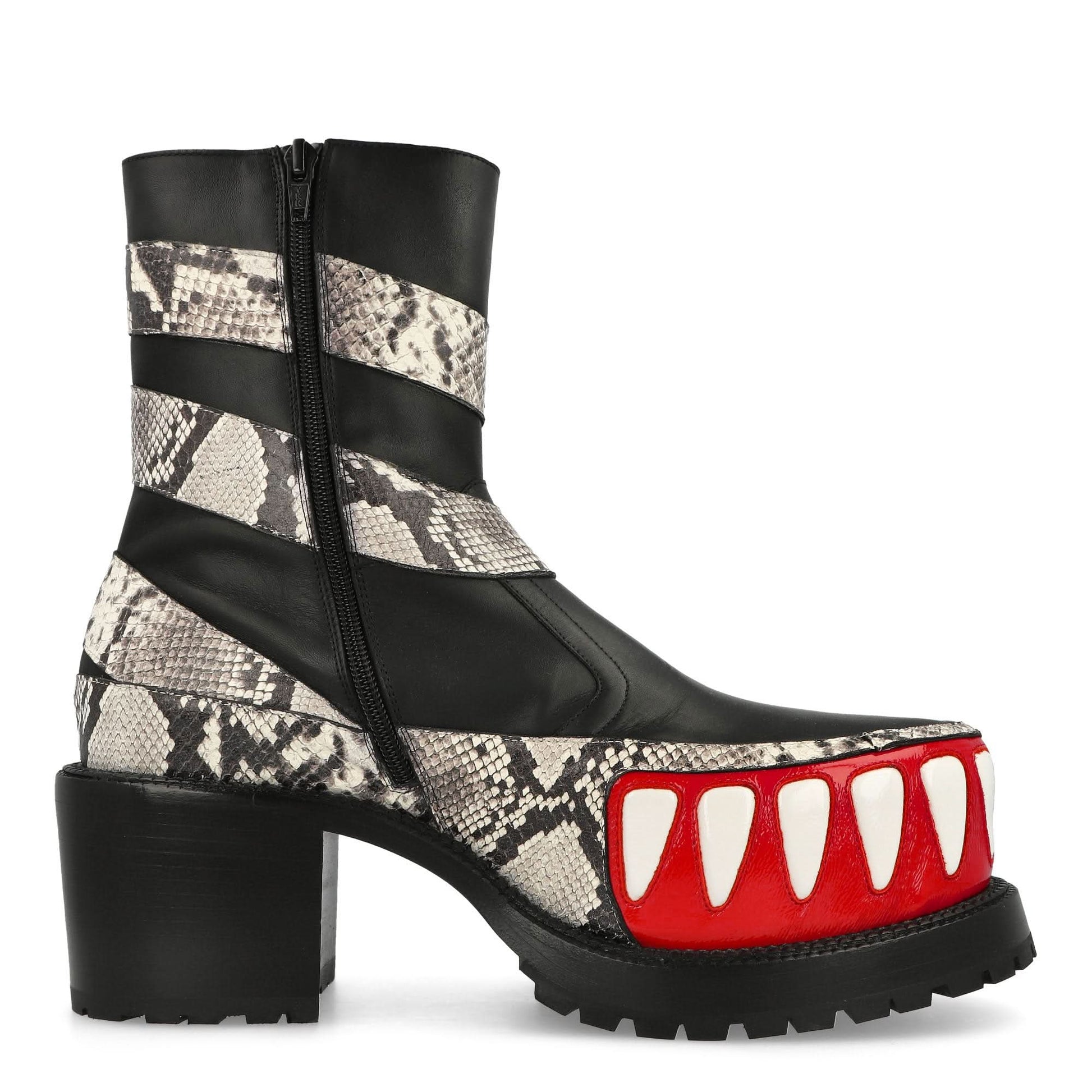Walter Van Beirendonck Viper Boots Black Boots Detail view 2 | Gate