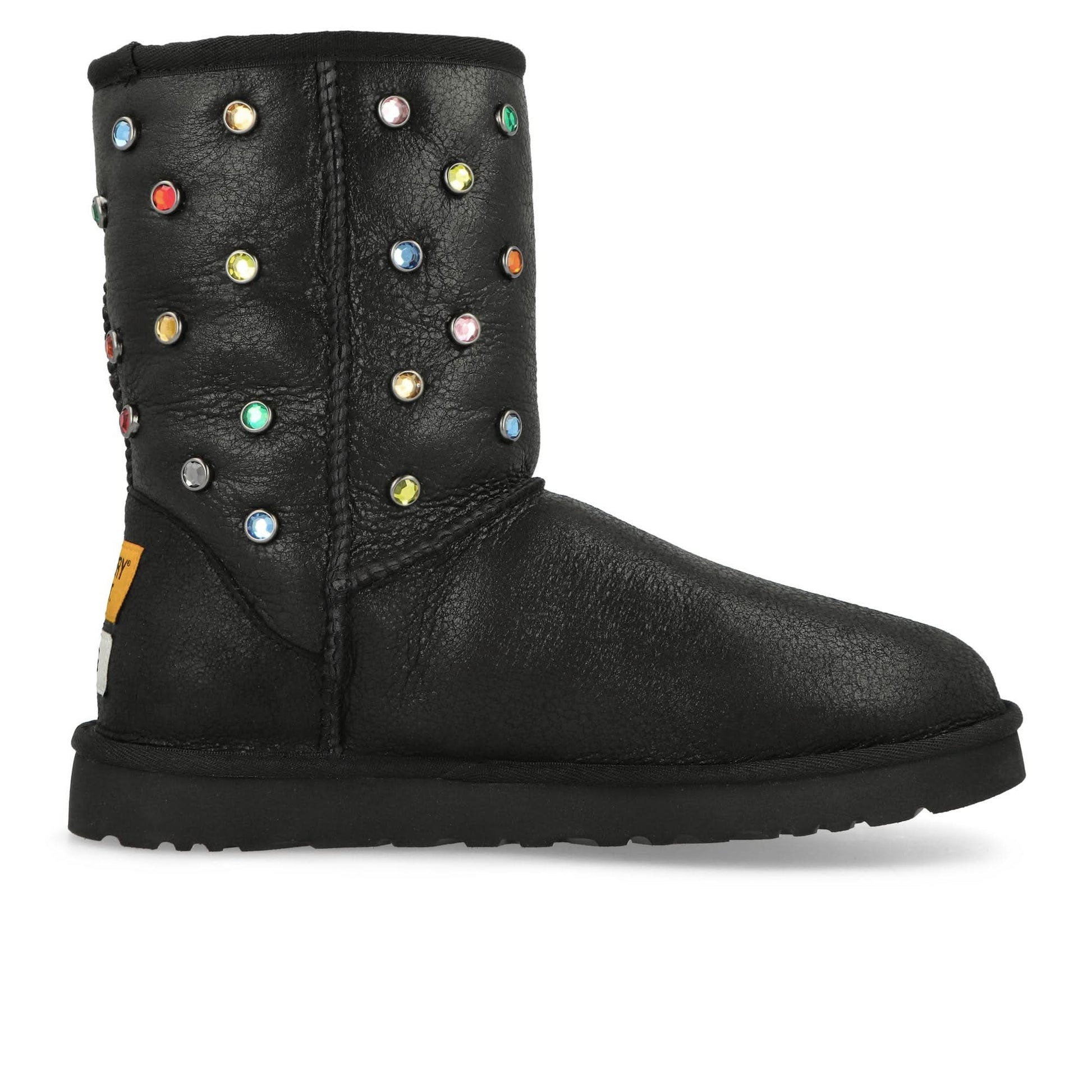 UGG Classic Short Black Boots Detail view 2 | Gate