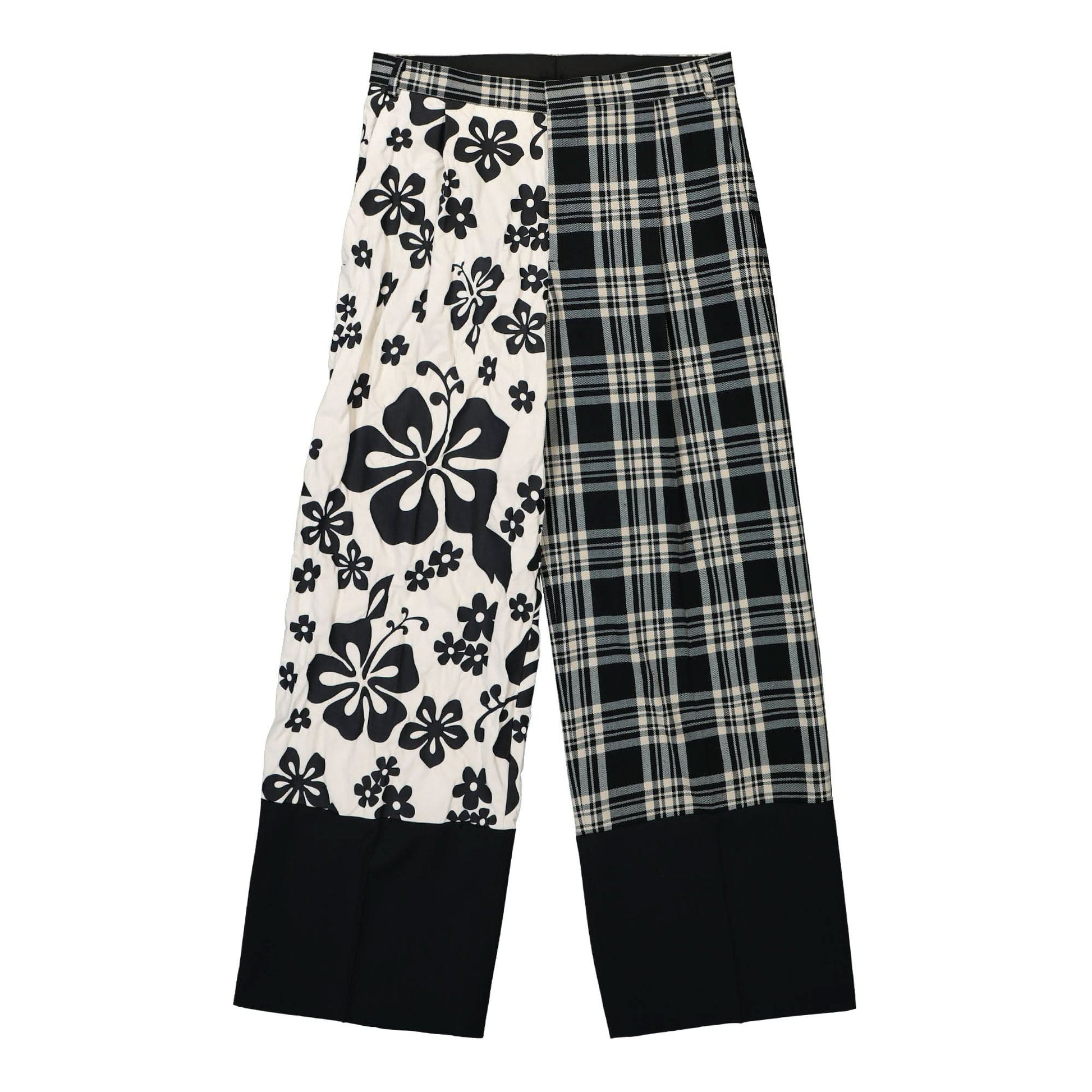 Walter Van Beirendonck Star Pants Cut Black Detail view 1 | Gate