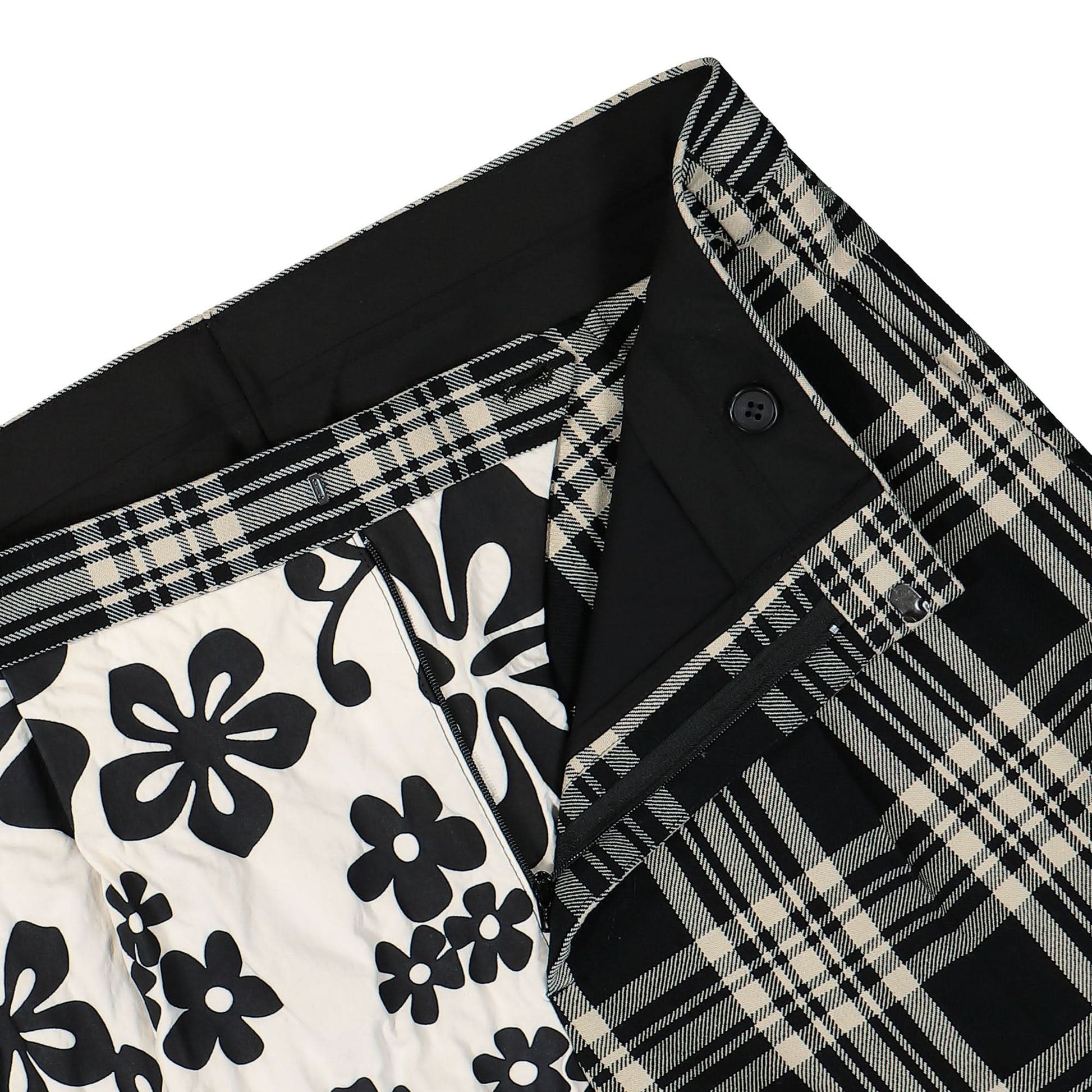 Walter Van Beirendonck Star Pants Cut Black Detail view 4 | Gate