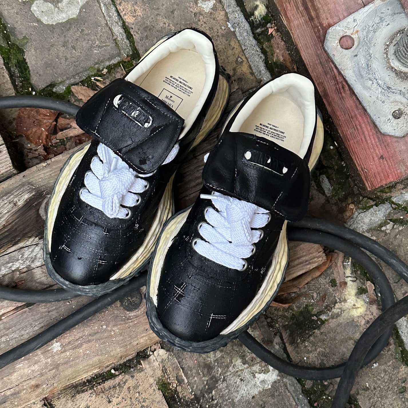 MAISON MIHARA YASUHIRO DEFINIERT SOHLEN