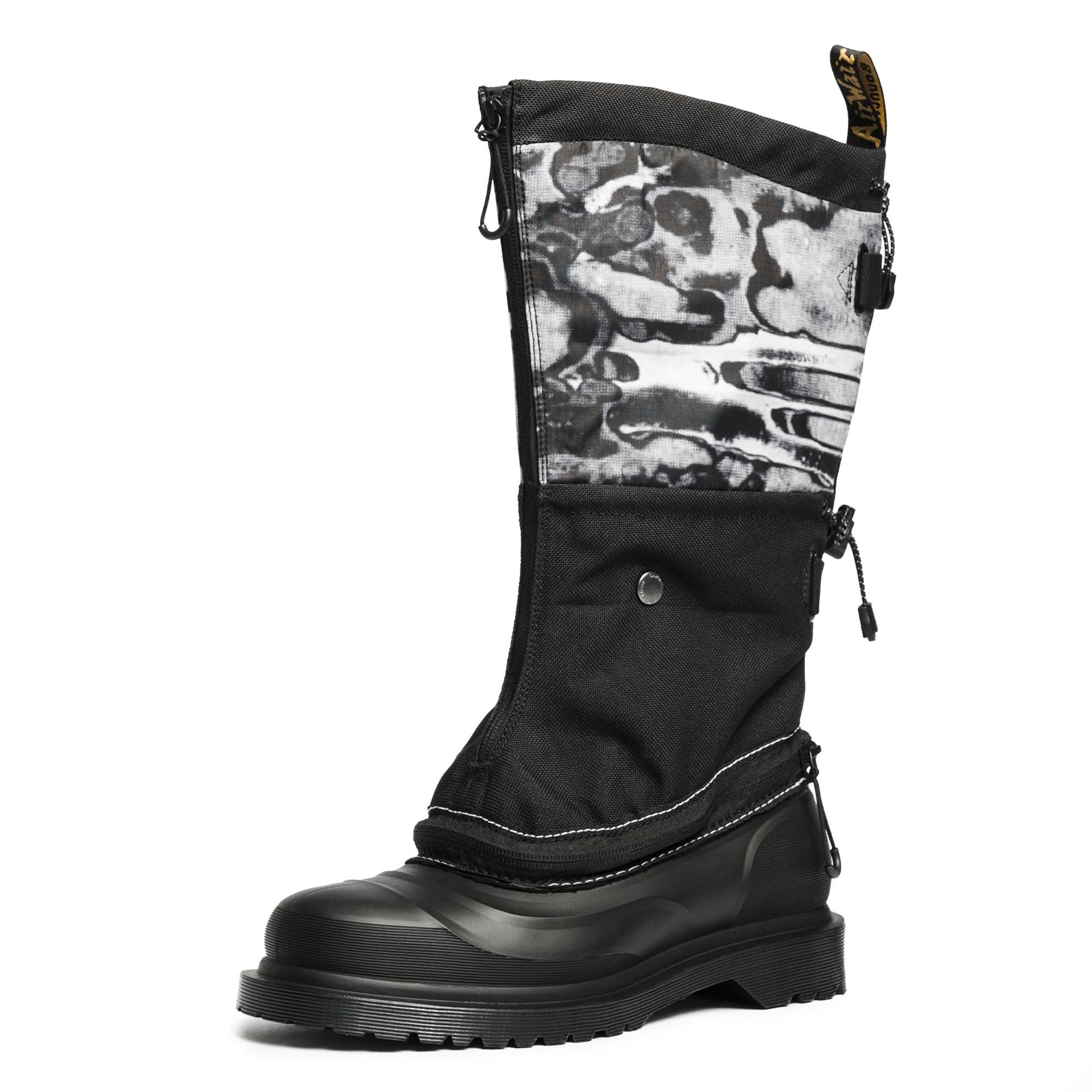 Dr. Martens 1460 Sub Boot Black Boots Detail view 5 | Gate
