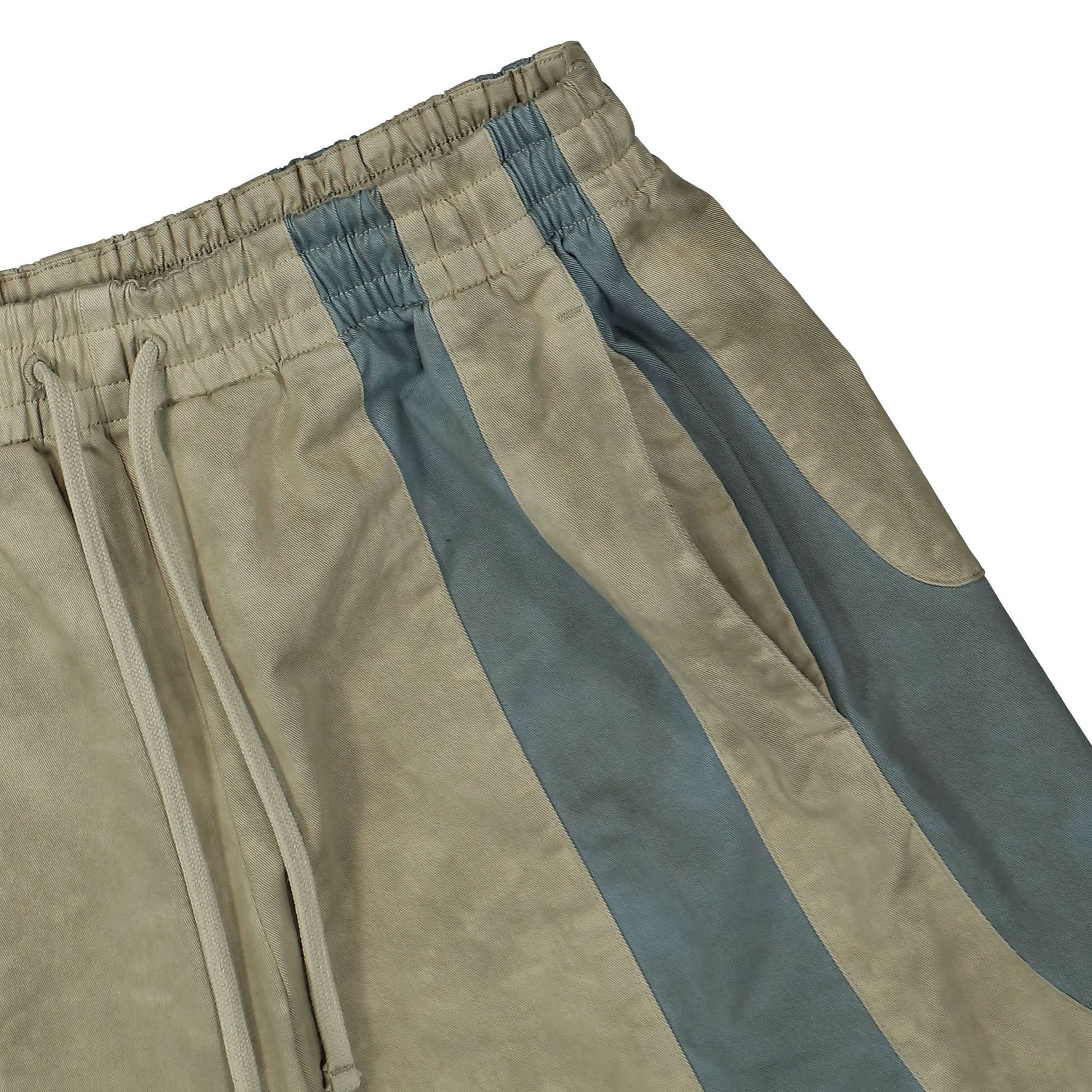 Puma Track Pant Green Detail view 4 | Gate