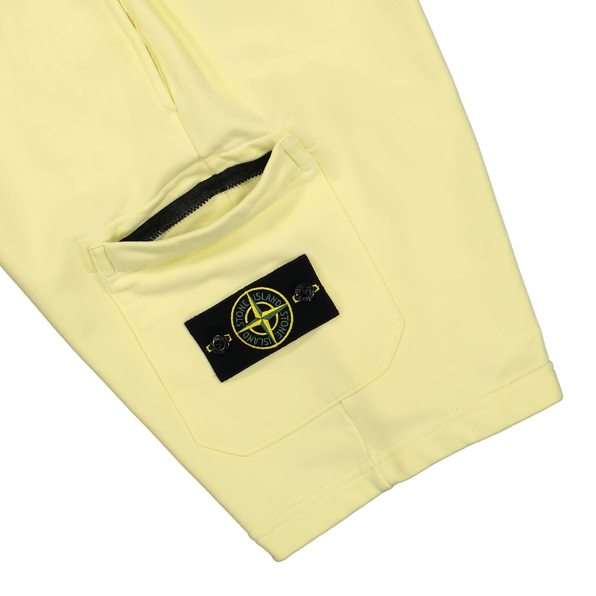 Stone Island Fleece Shorts Yellow Detail view 6 | Gate