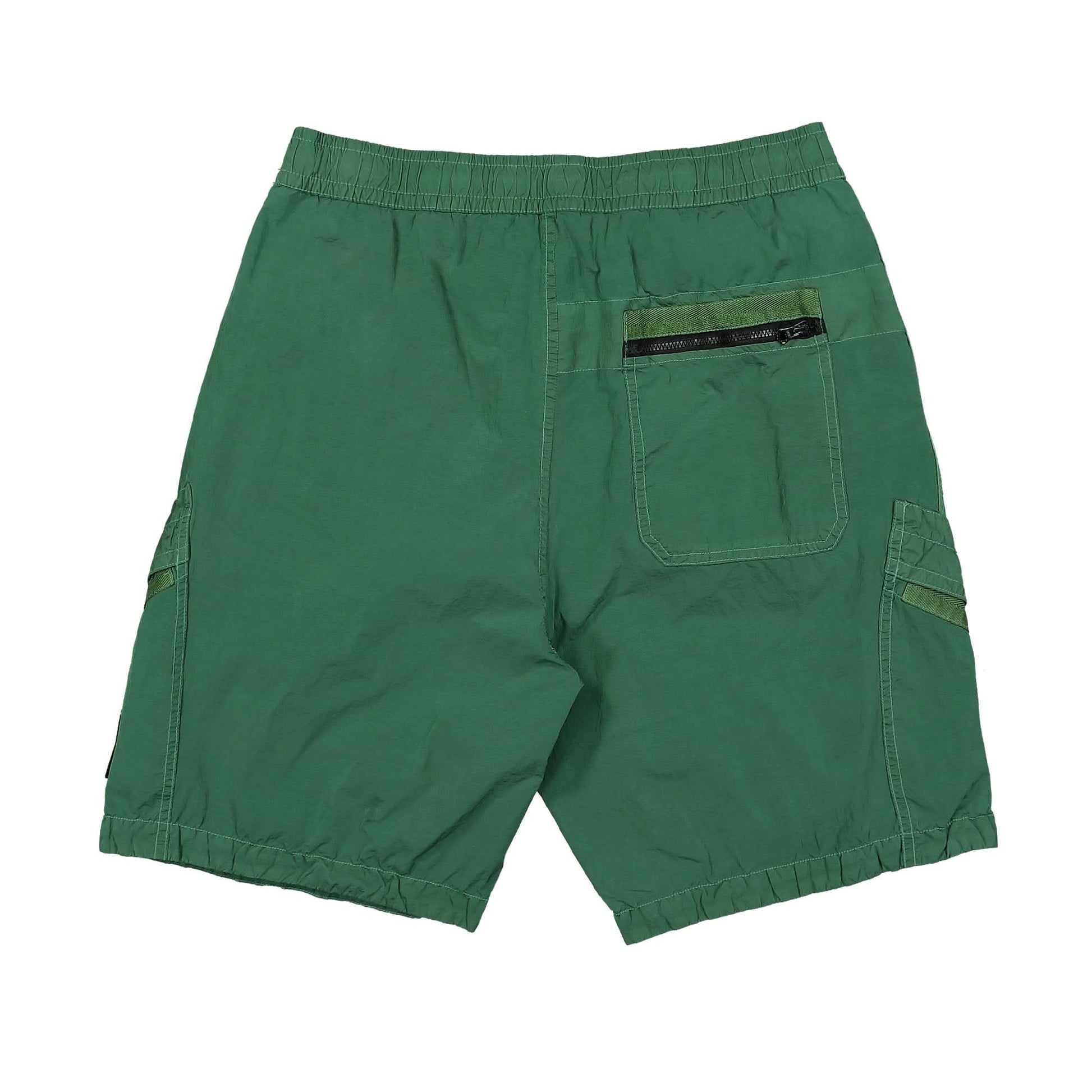 Stone Island Comfort Bermuda Shorts Green Detail view 2 | Gate