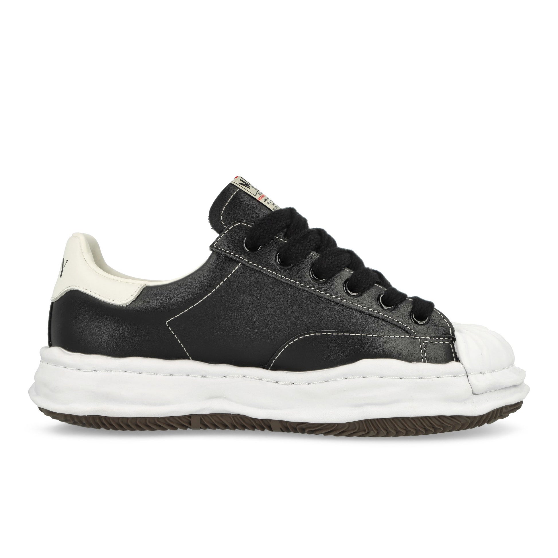 Maison Mihara Yasuhiro Blakey Black Sneaker Detail view 2 | Gate