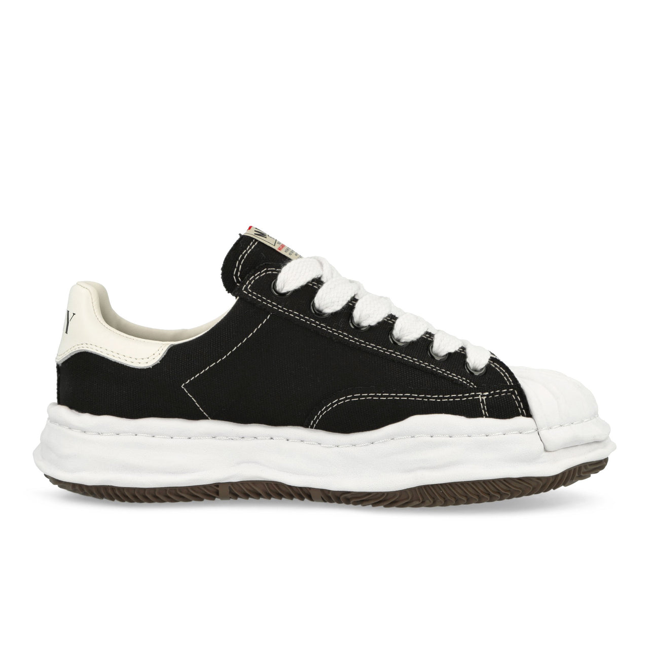 Maison Mihara Yasuhiro Blakey Black Sneaker Detail view 1 | Gate