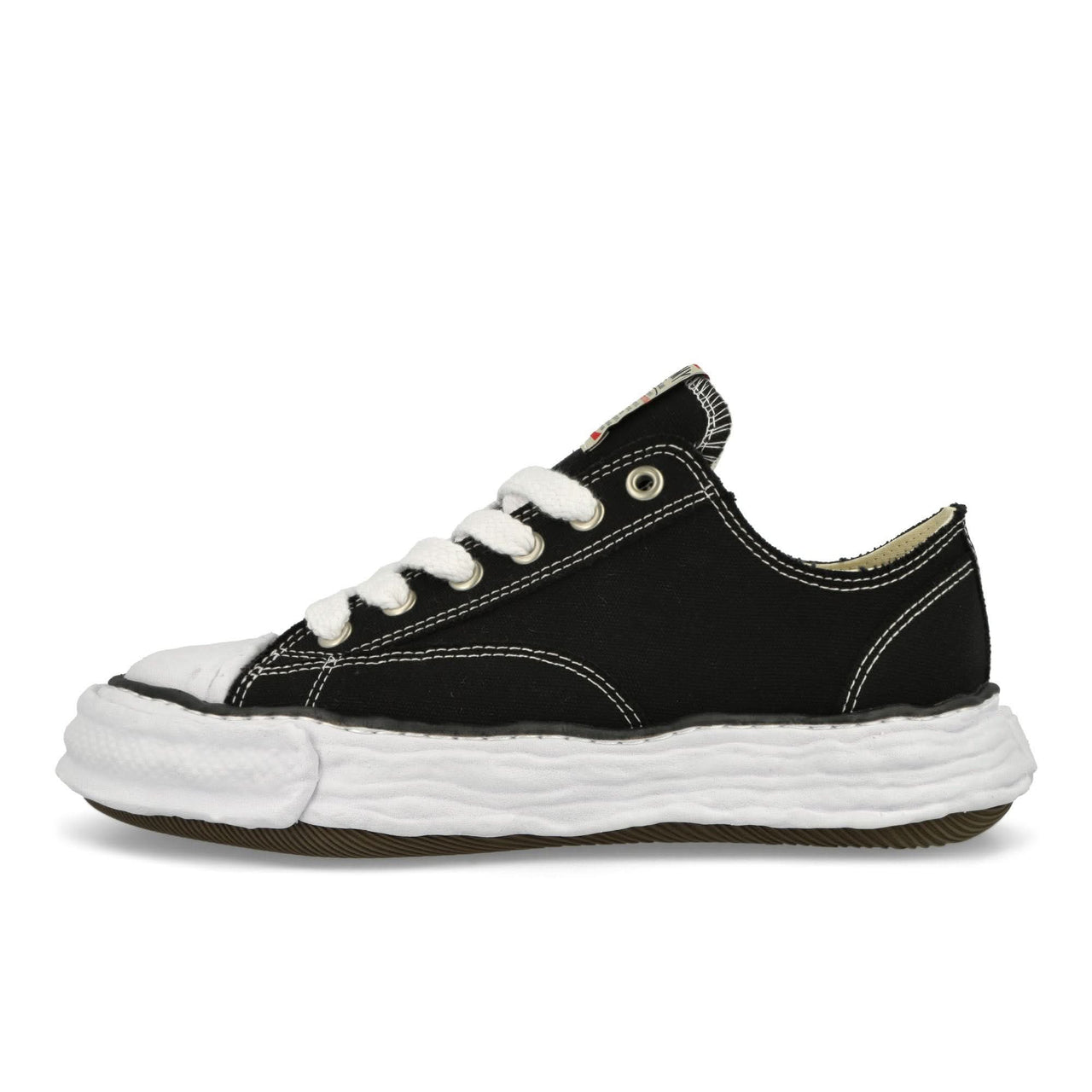 Maison Mihara Yasuhiro Peterson 23 Black Sneaker Detail view 1 | Gate