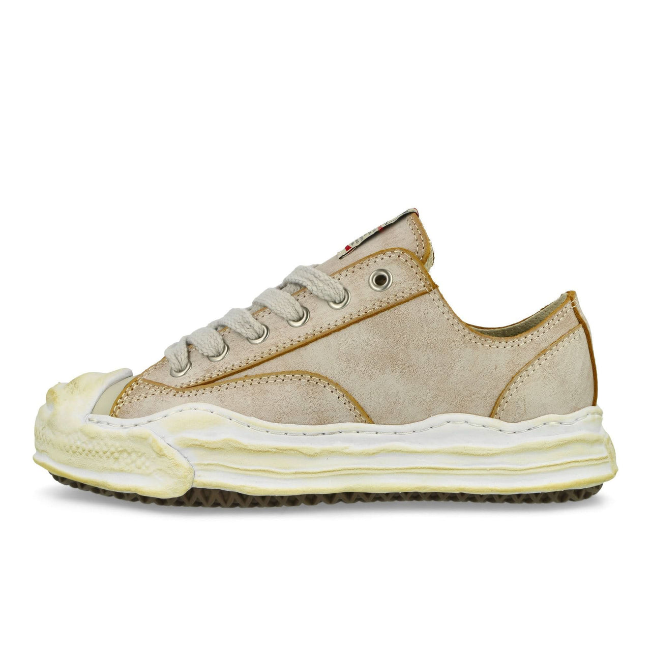 Maison Mihara Yasuhiro Hank Low White Sneaker Detail view 1 | Gate