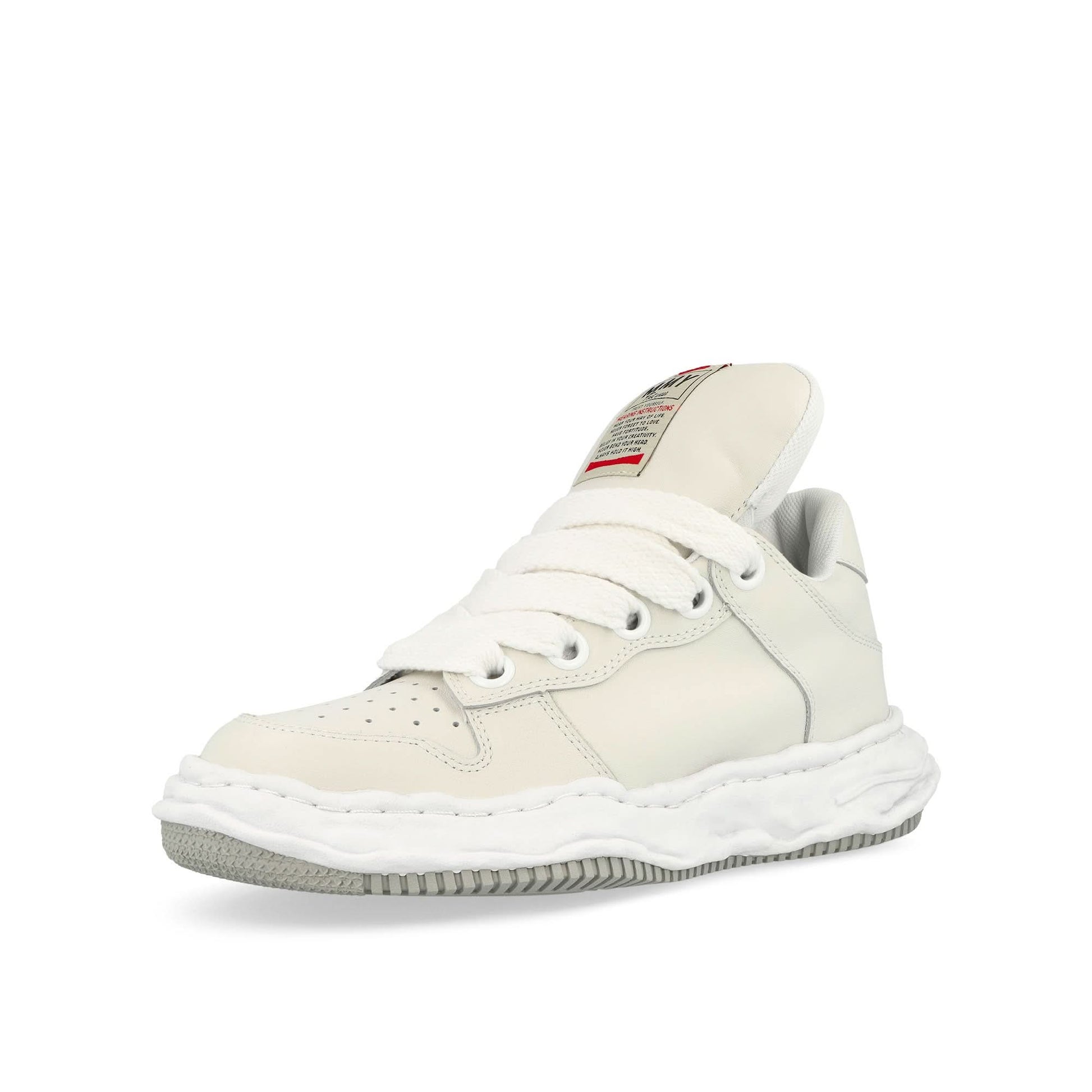 Maison Mihara Yasuhiro Wayne White Sneaker Detail view 4 | Gate