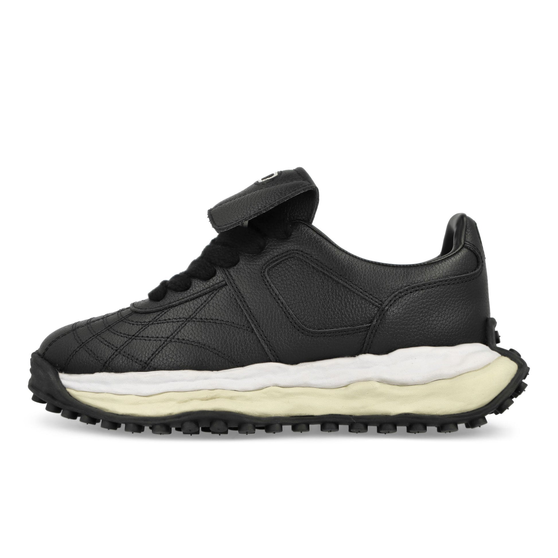Maison Mihara Yasuhiro Scott Black Sneaker Detail view 1 | Gate