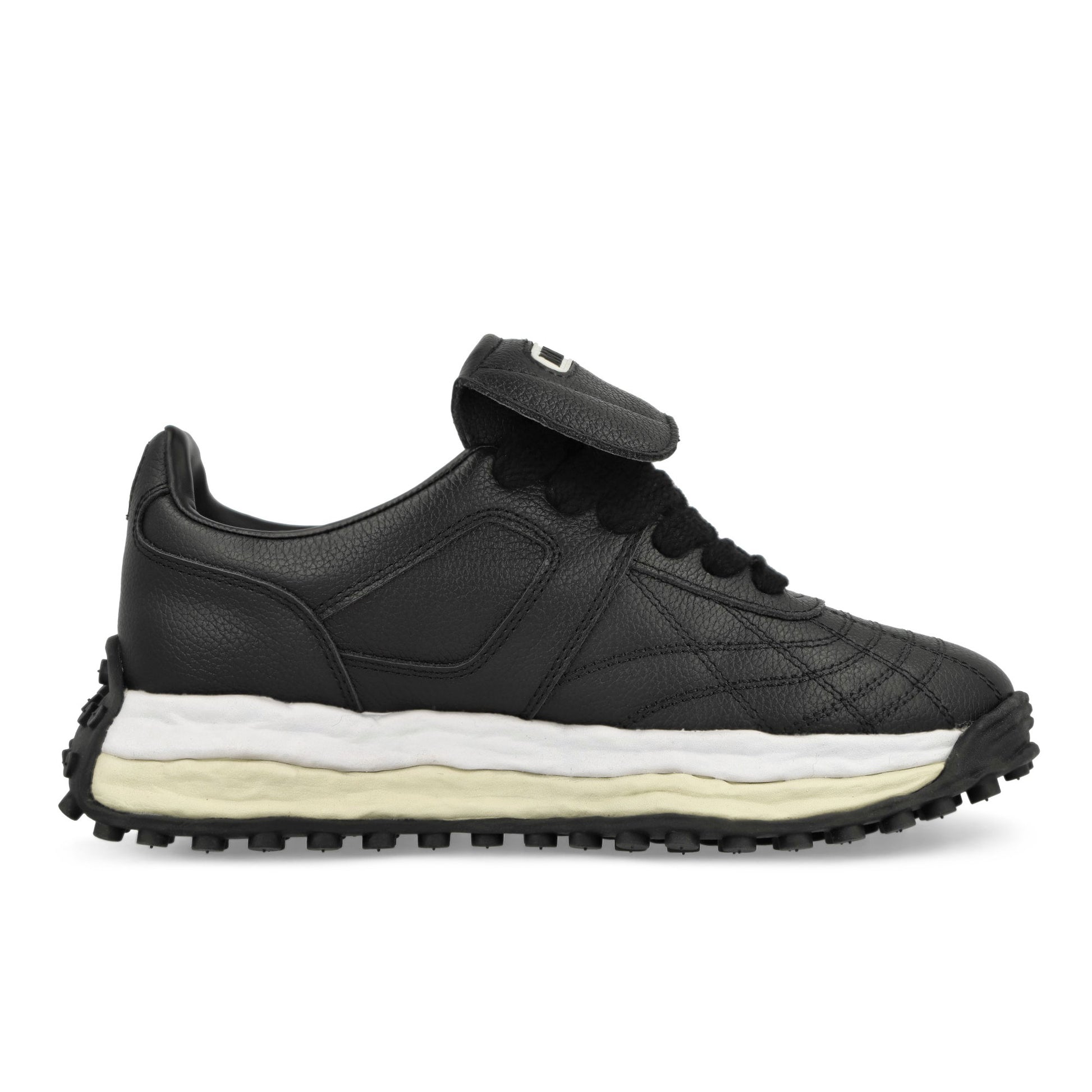 Maison Mihara Yasuhiro Scott Black Sneaker Detail view 2 | Gate
