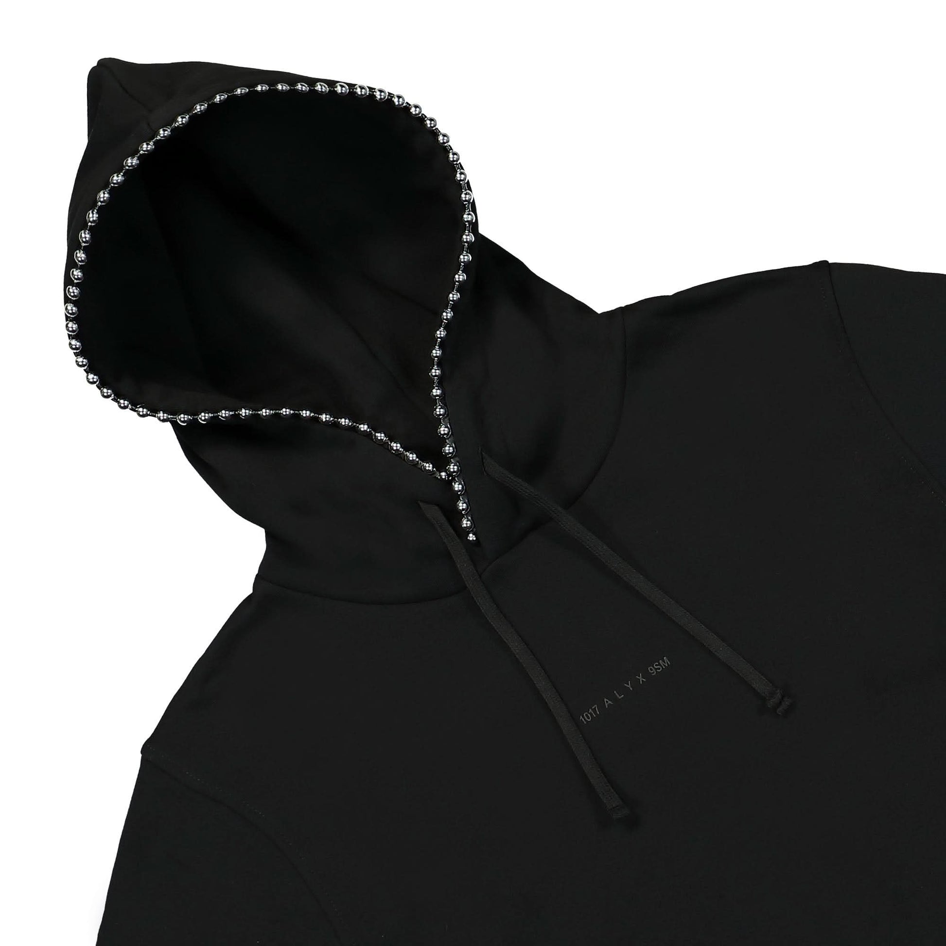 1017 Alyx 9SM Ball Chain Hoodie Black Detail view 3 | Gate