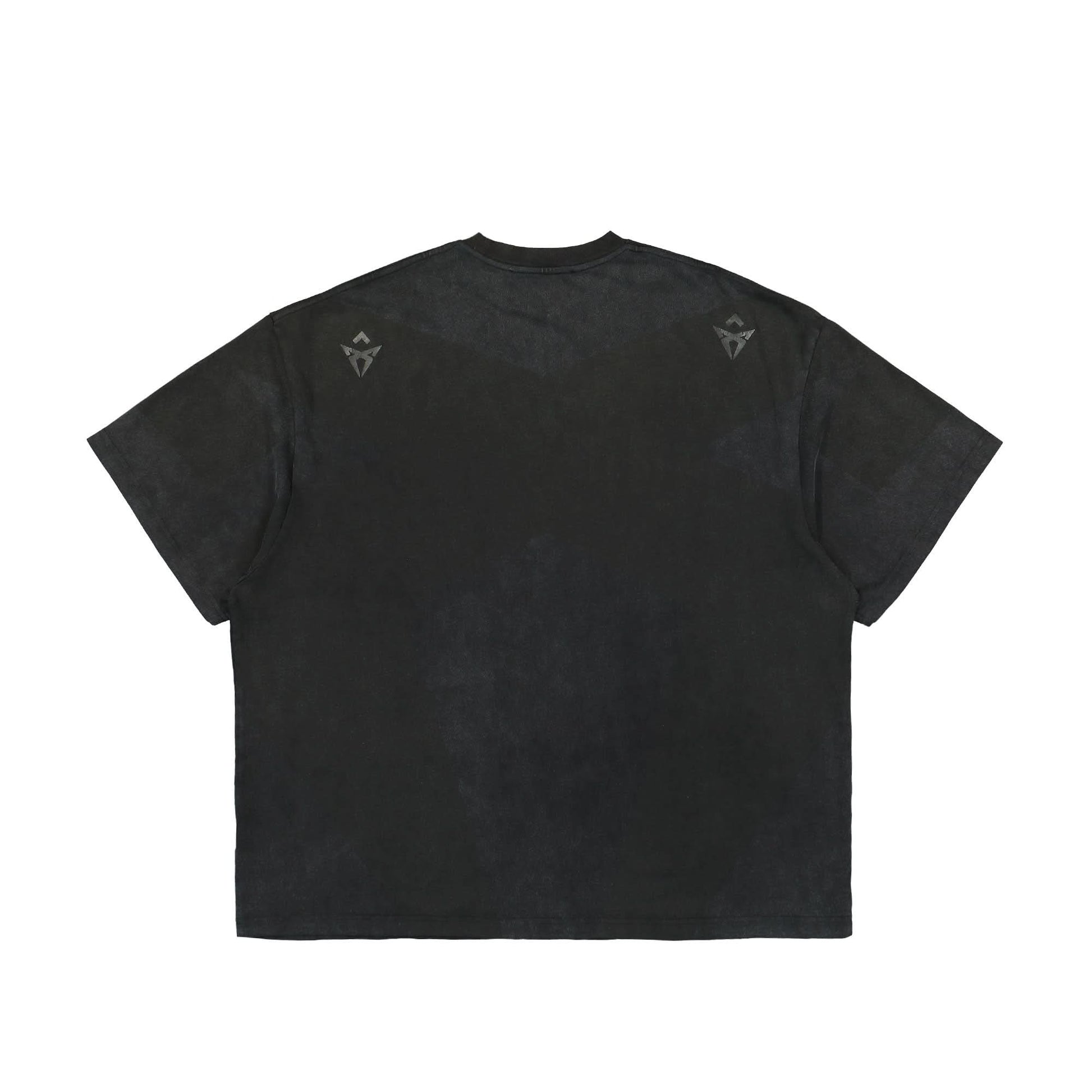 GATE Oversized Tone-in-Tone Tee Black Detail view 2 | Gate