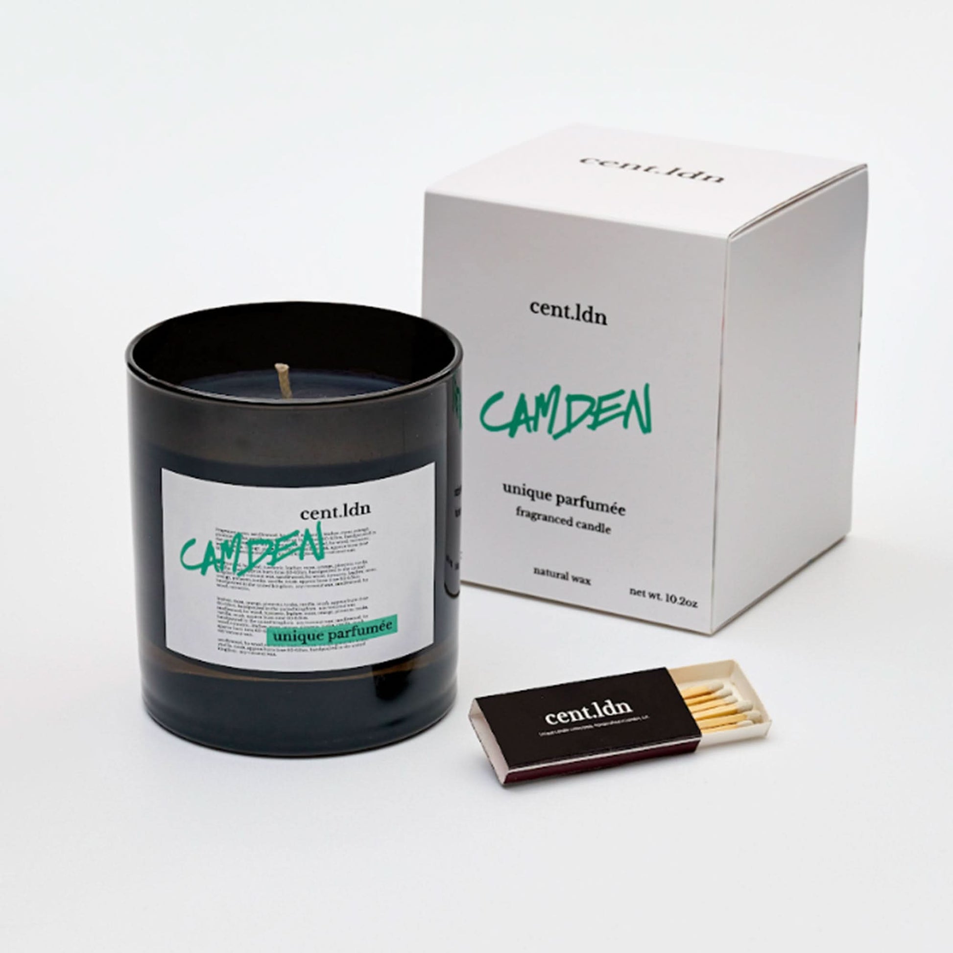 cent.ldn Camden Perfumed Candle Black Detail view 2 | Gate