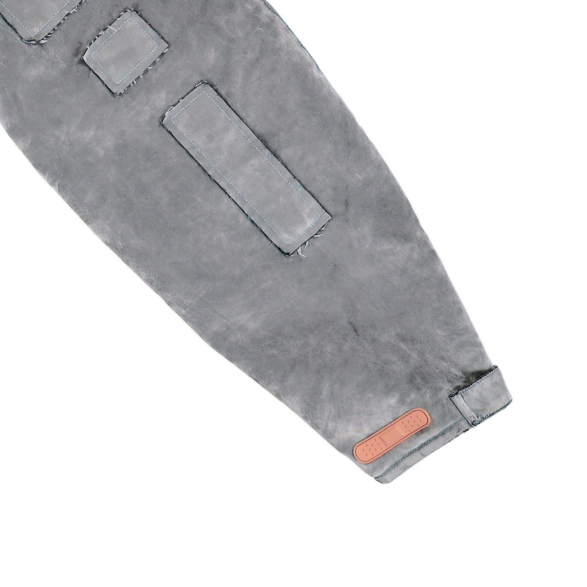 PDF The Doctor Doge Flock Grey Detail view 6 | Gate