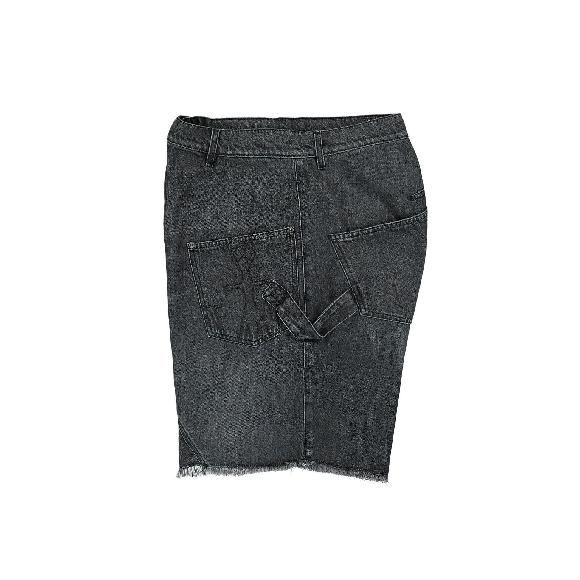 JW Anderson Twisted Workwear Shorts Grey Detail view 4 | Gate