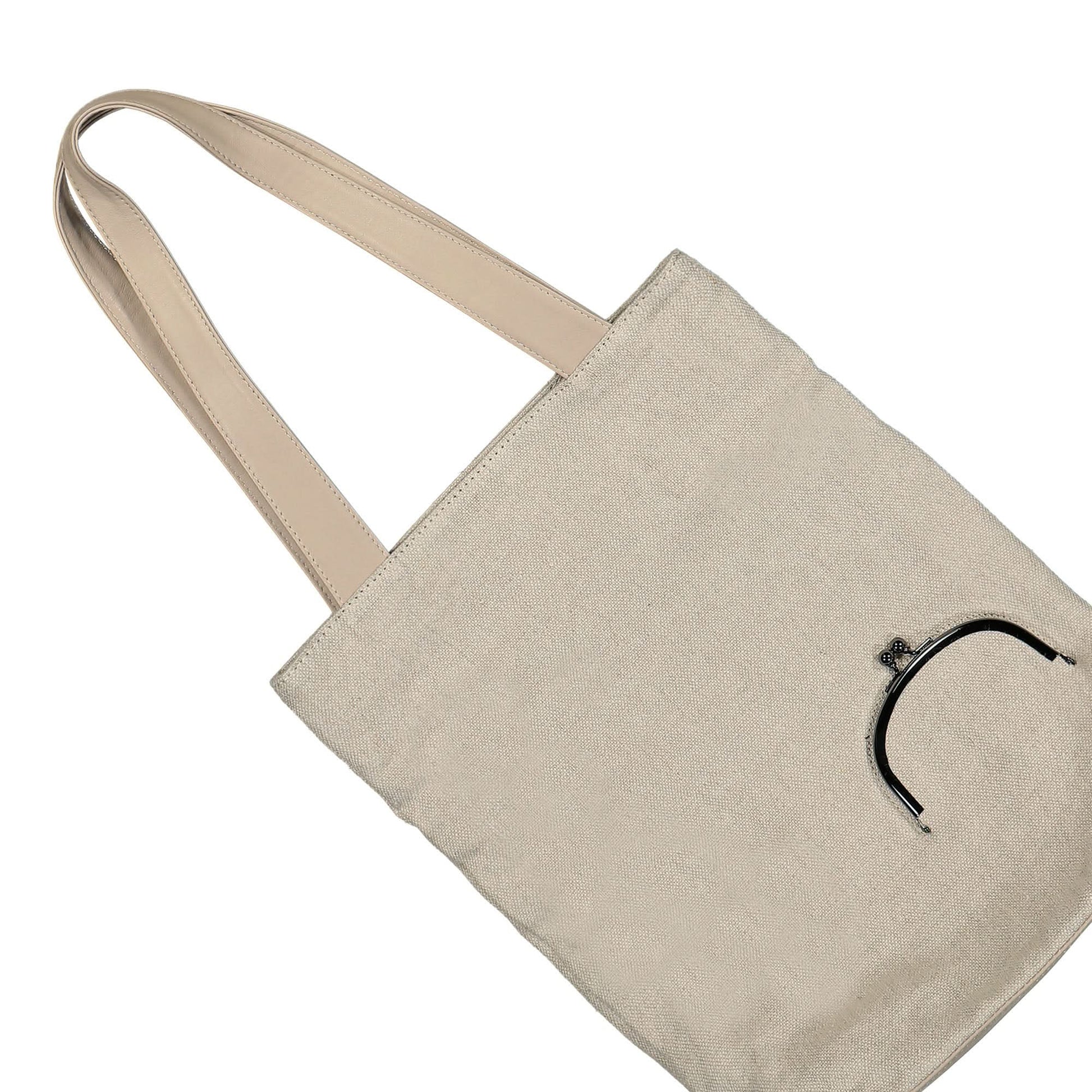 Yohji Yamamoto "Discord" Crasp Tote S Beige Detail view 3 | Gate