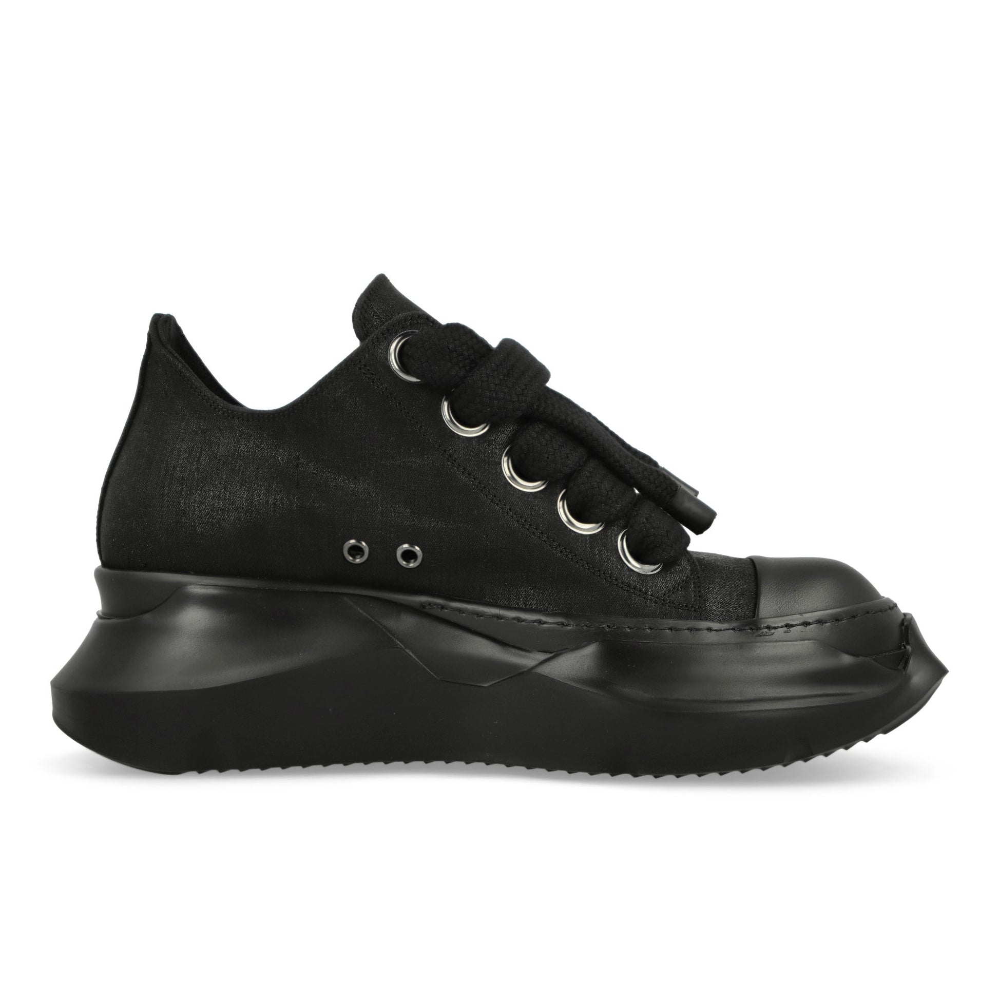 Rick Owens Jumbo Laces Abstract Low Sneaks Black Sneaker Detail view 2 | Gate
