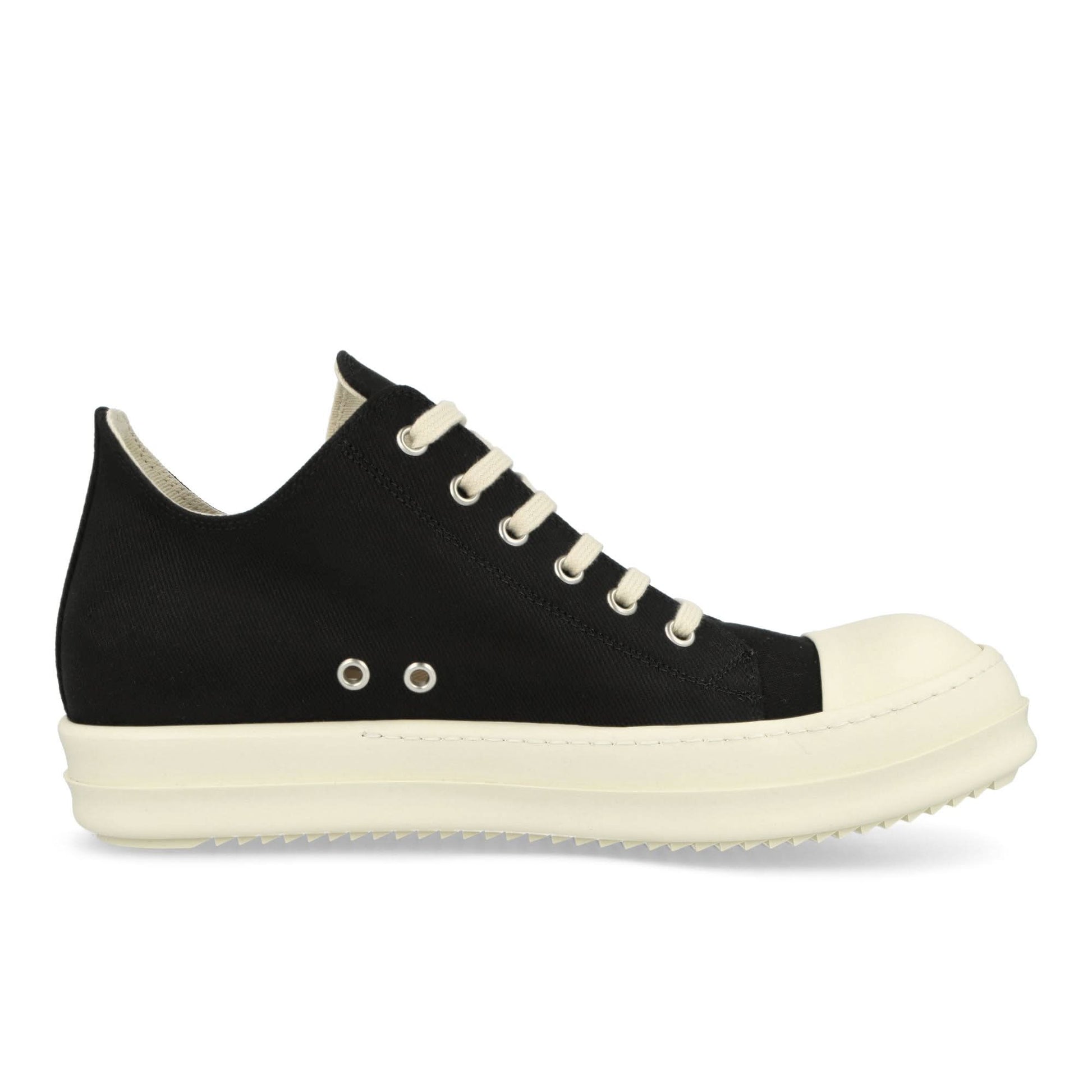 Rick Owens Luxor Low Sneaks Black Sneaker Detail view 2 | Gate
