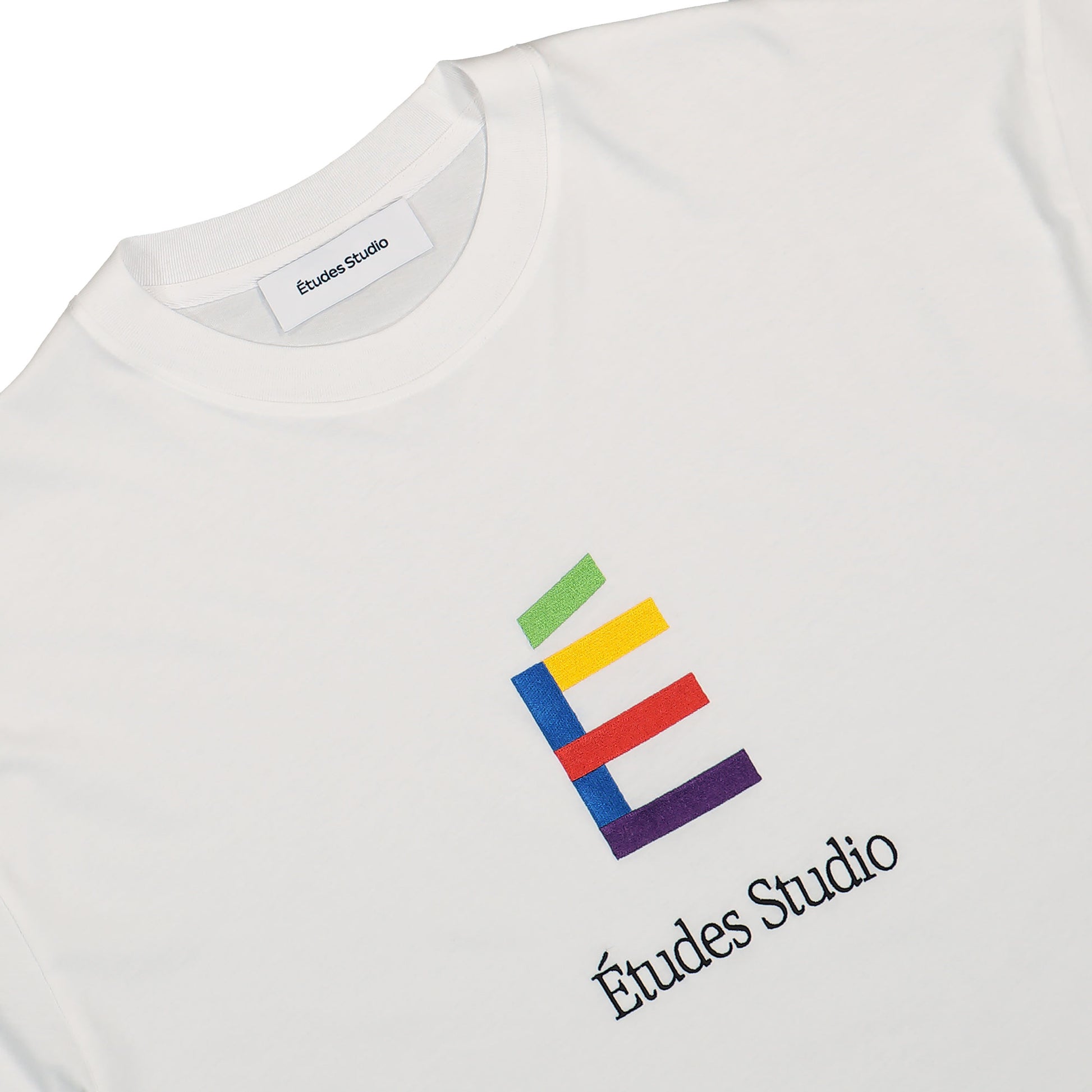 Études Studio Relax T-Shirt Rainbow É White Detail view 3 | Gate