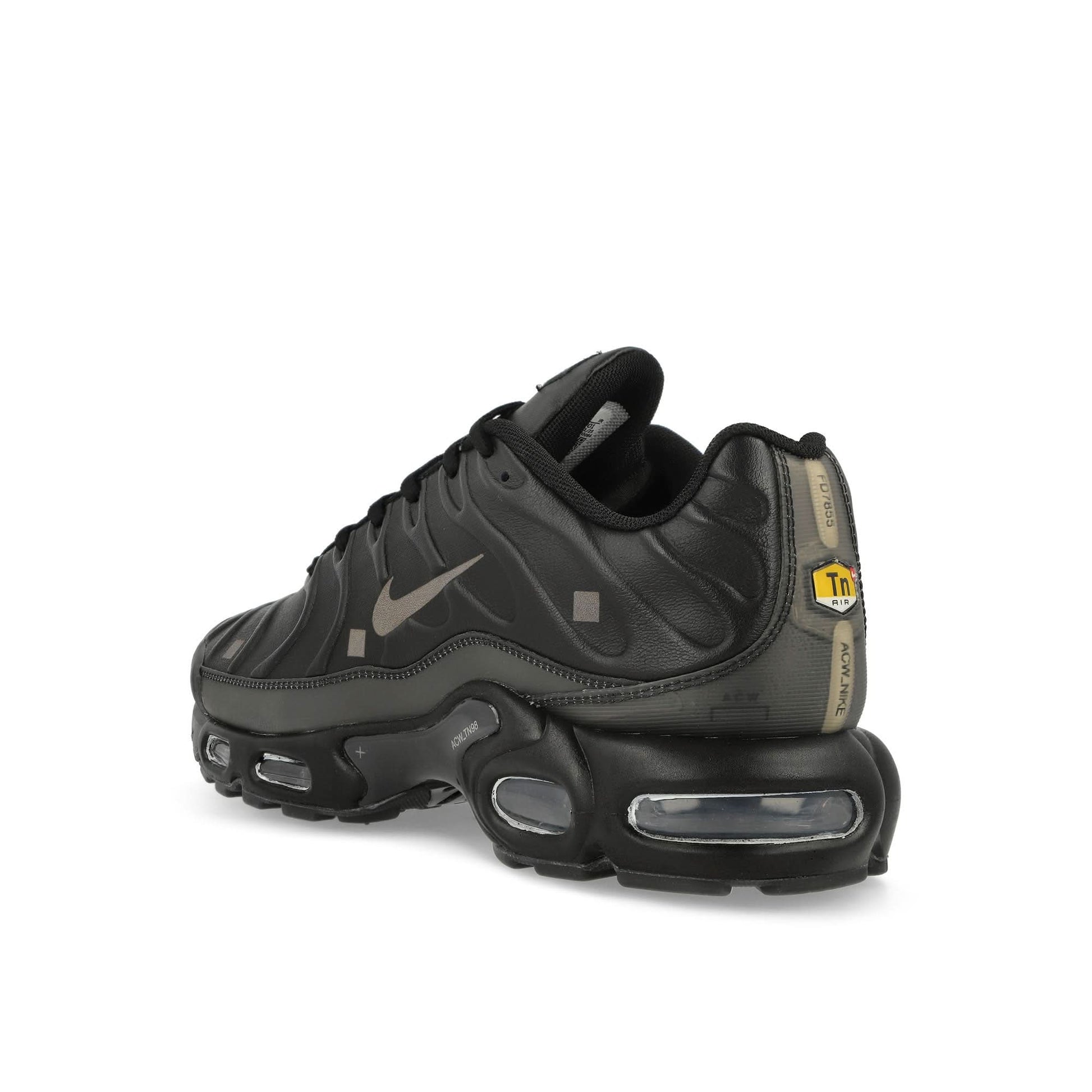 Nike Air Max Plus Black Sneaker Detail view 3 | Gate