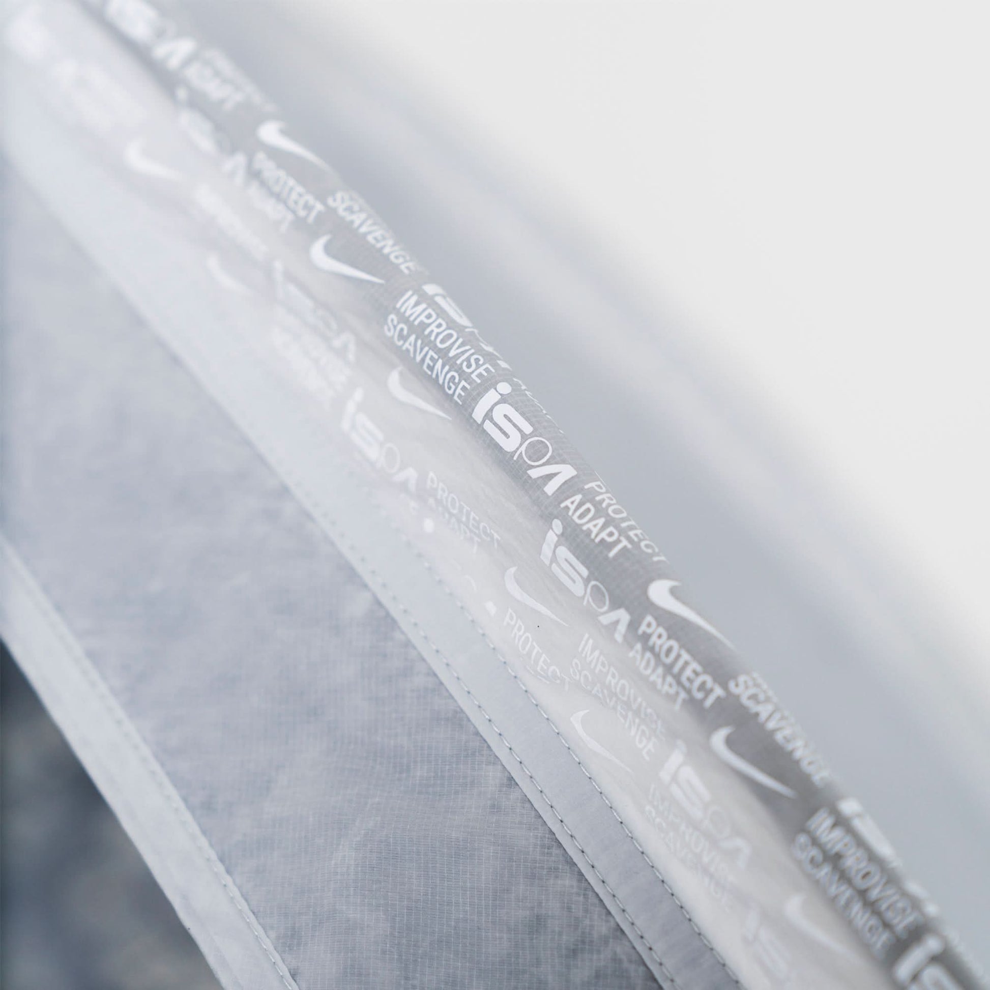 Nike NRG Ispa Metamorph Poncho Grey Detail view 9 | Gate