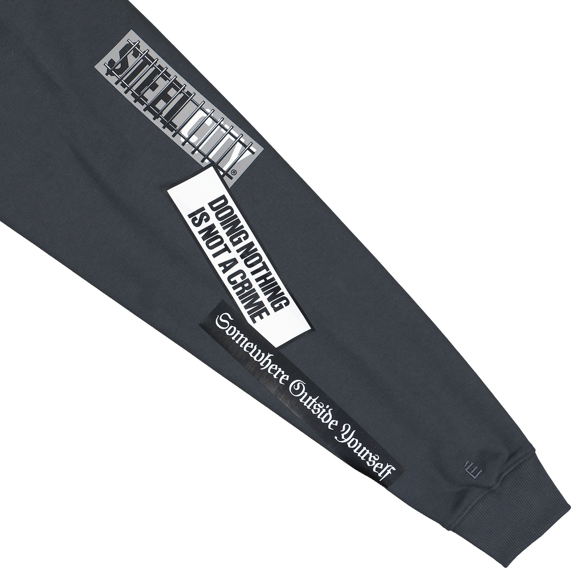 Études Studio Loose Hoodie Stickers Grey Detail view 5 | Gate