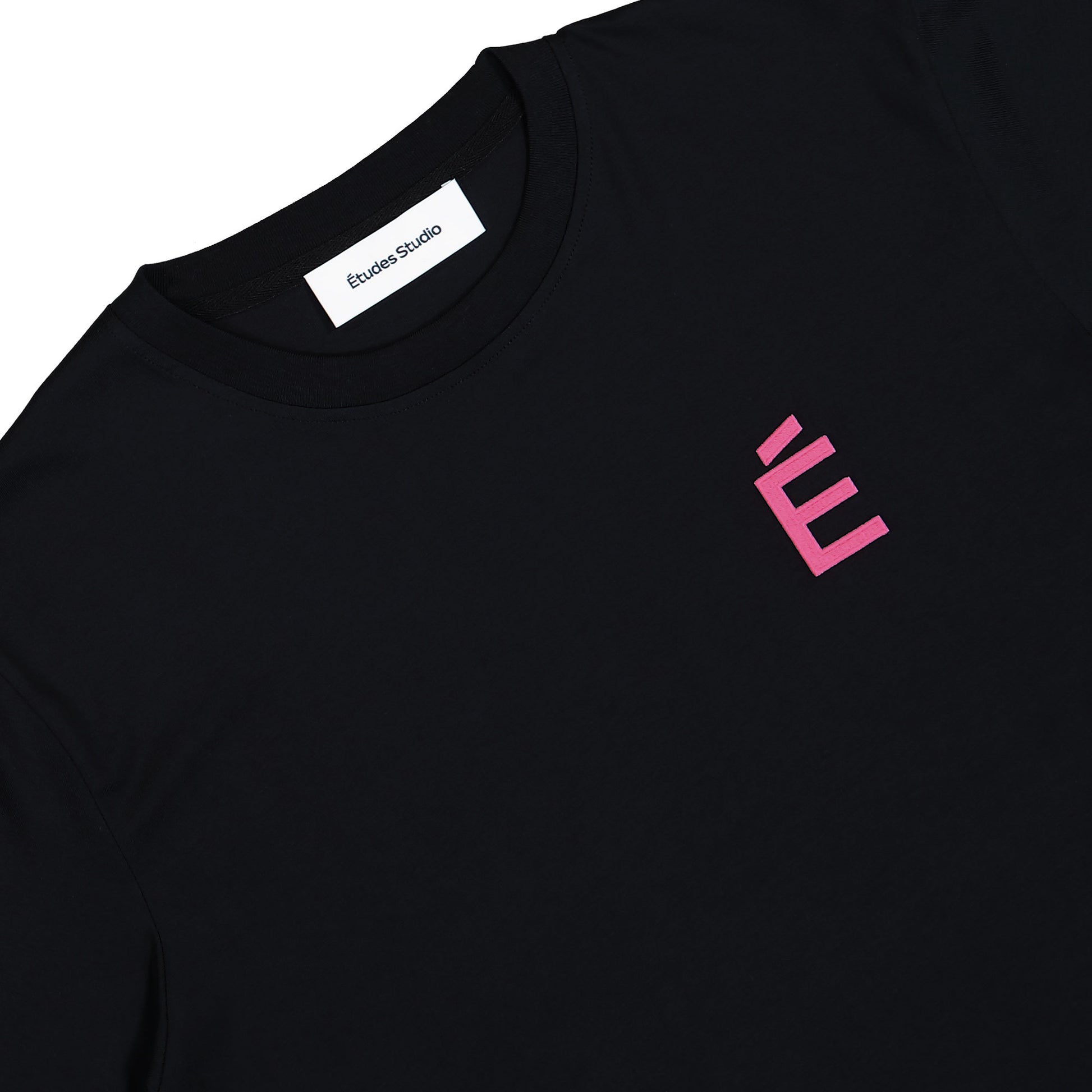 Études Studio Regular TS É Pink Black Detail view 3 | Gate