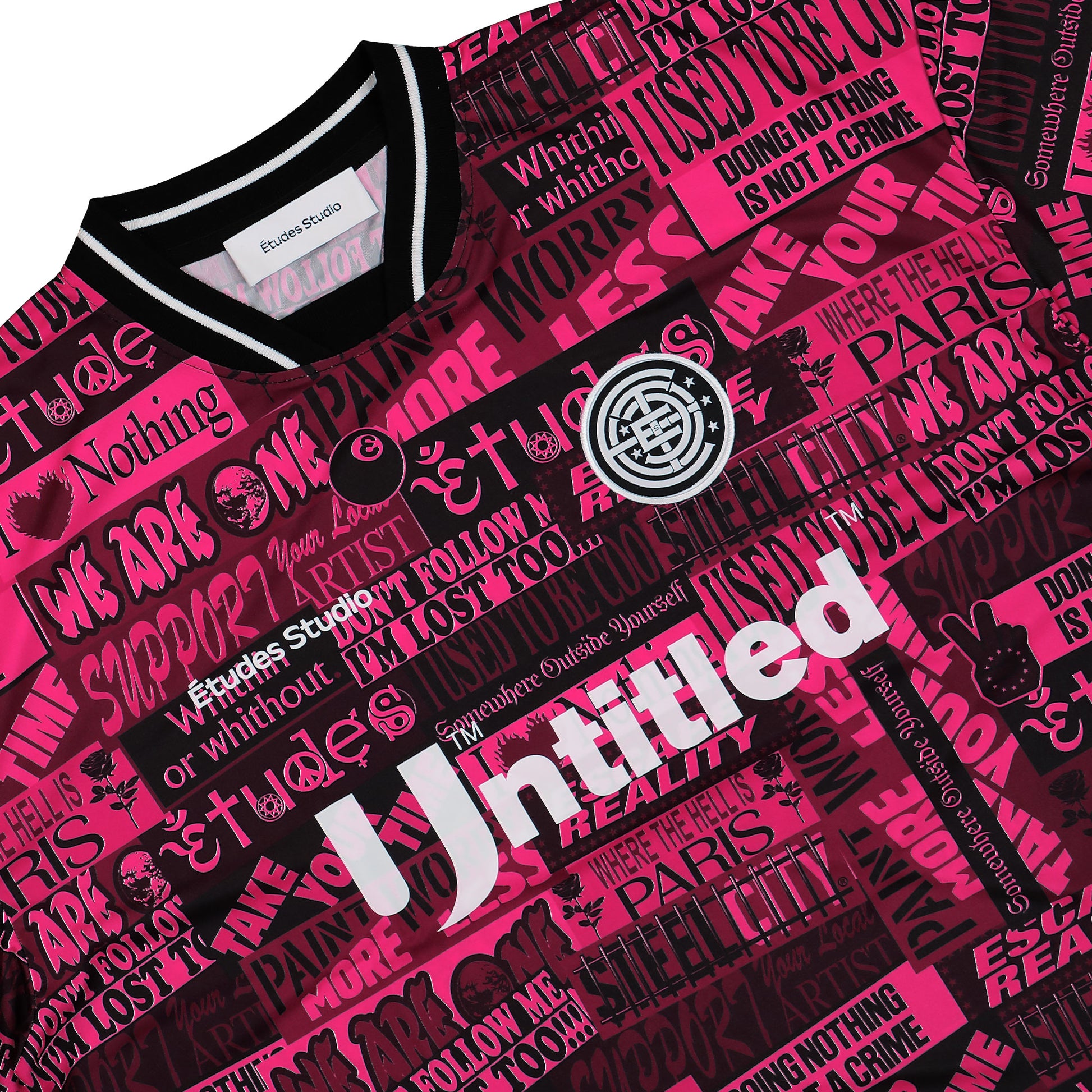 Études Studio Soccer TS Pink Detail view 3 | Gate