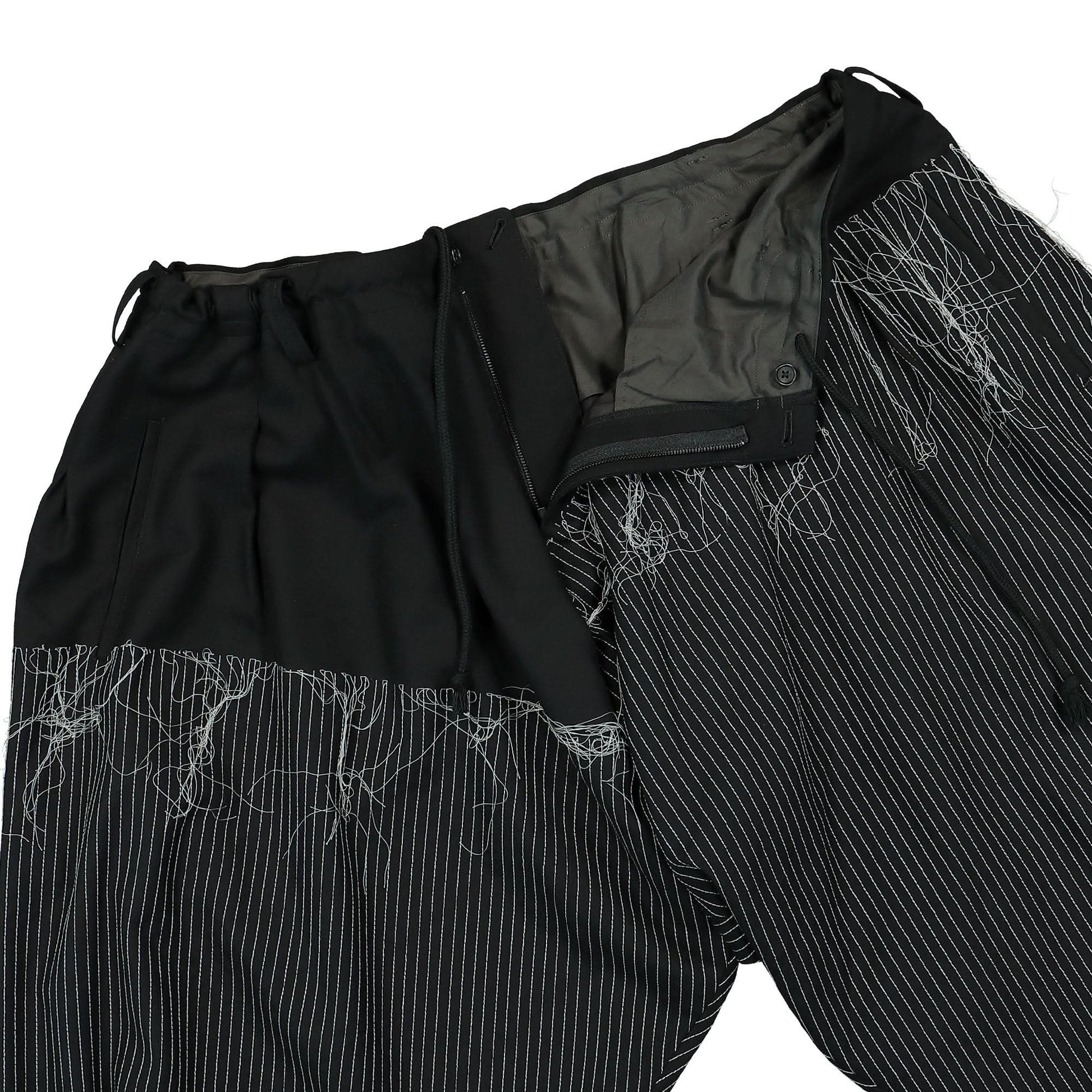 Yohji Yamamoto Homme O-ST Embroidery Draped Pants Black Detail view 4 | Gate