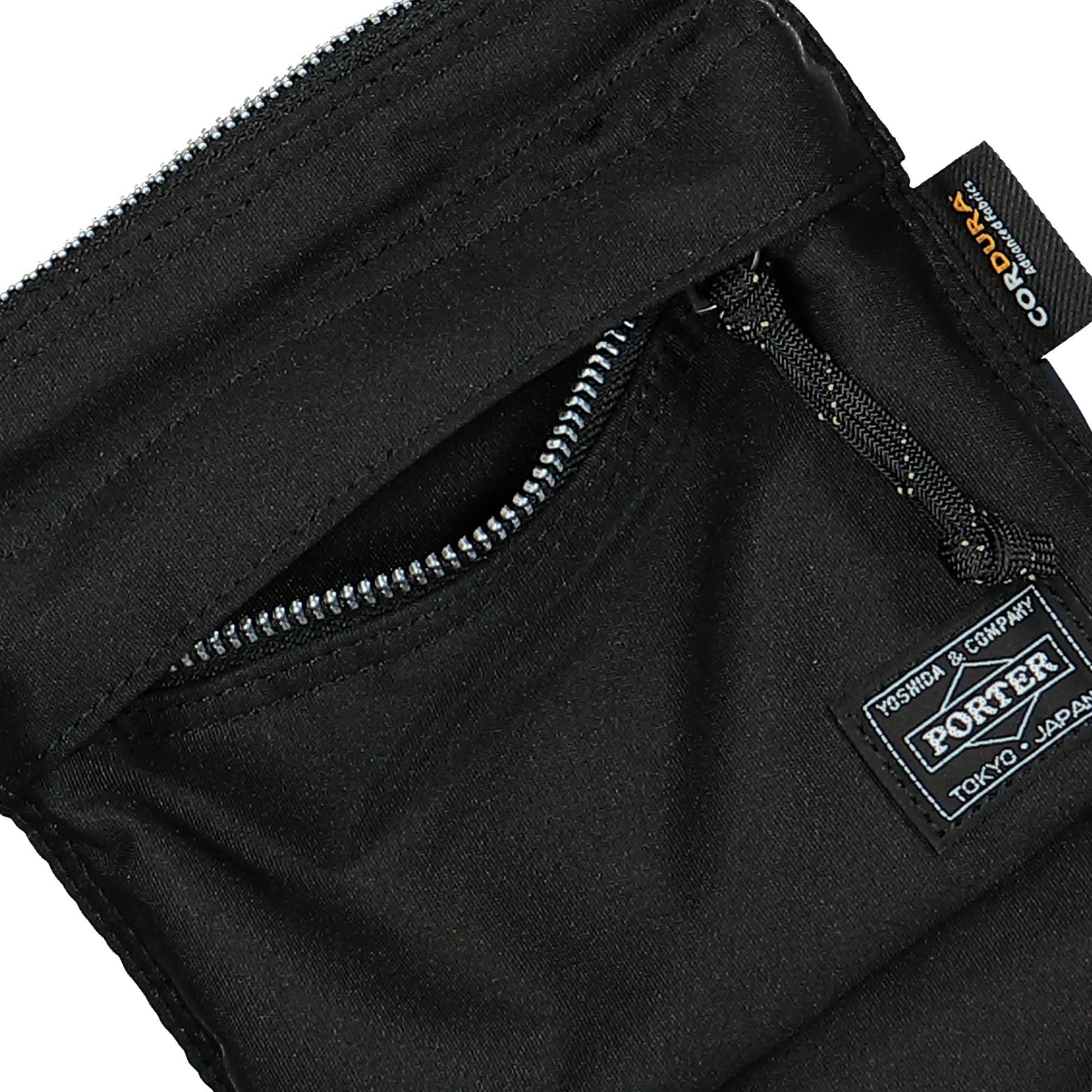Comme des Garçons Homme Shoulder Bag Black Detail view 3 | Gate