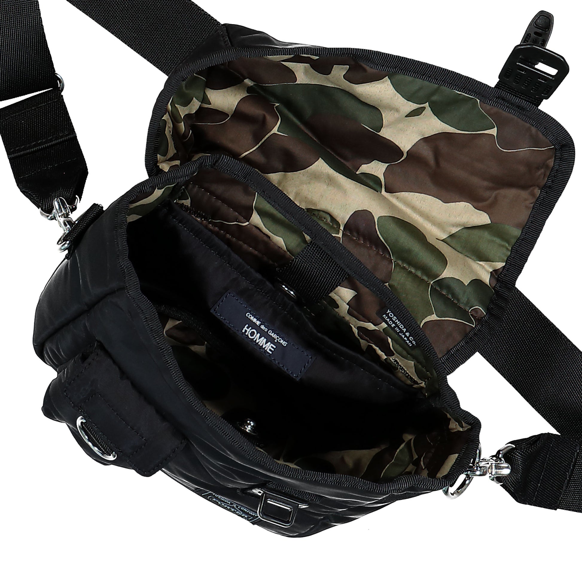 Junya Watanabe MAN Shoulder Bag Black Detail view 6 | Gate