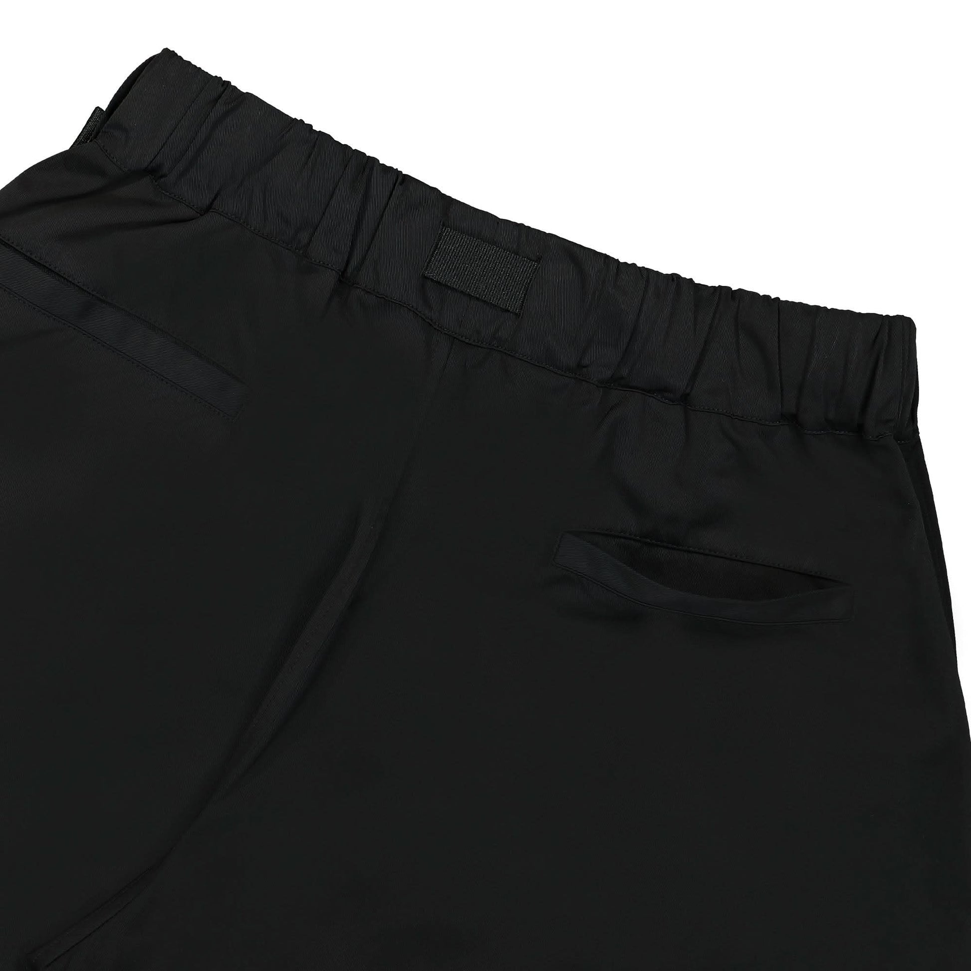 Y-3 Nylon Twill Short Black Detail view 5 | Gate