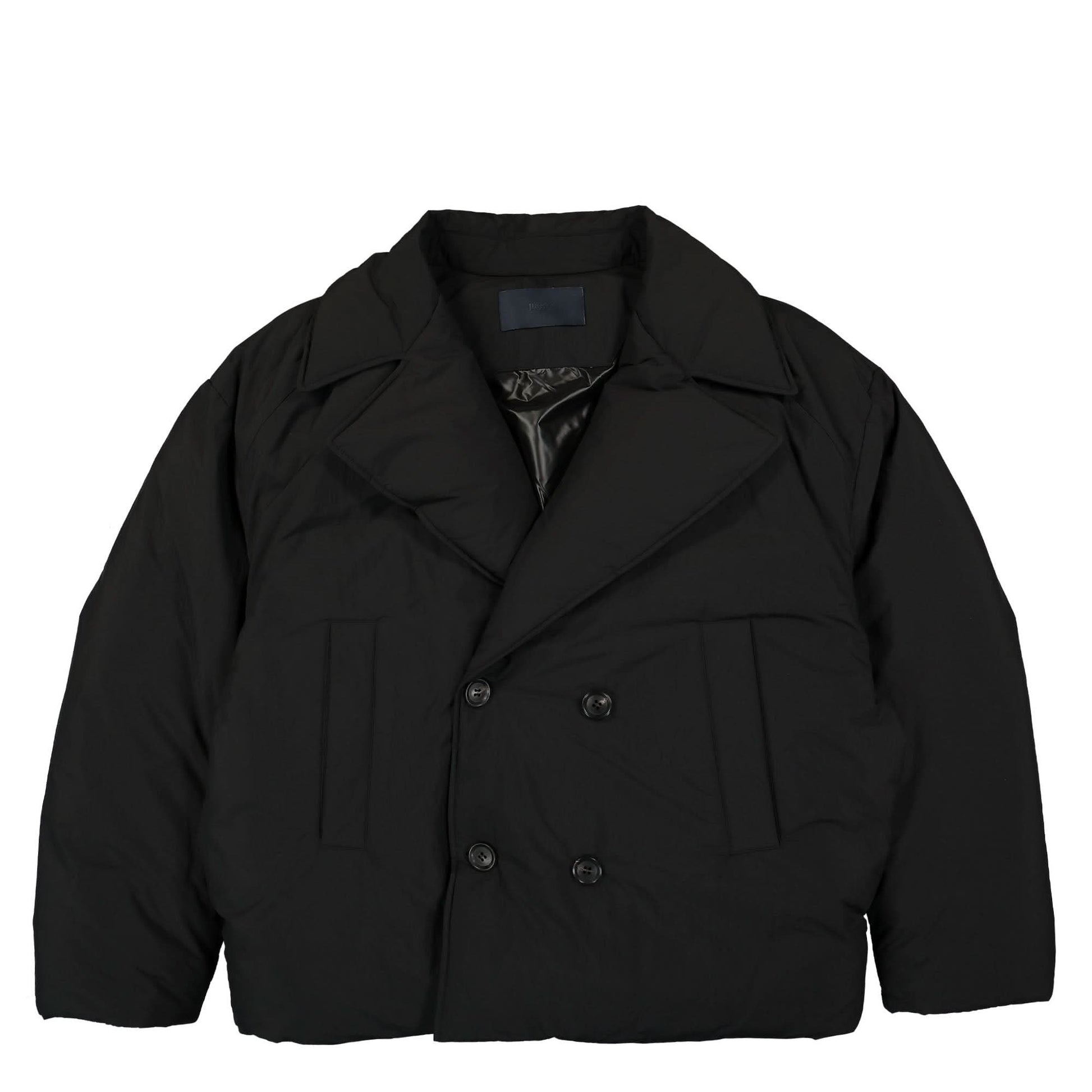 Juun.J Outer Black Detail view 1 | Gate