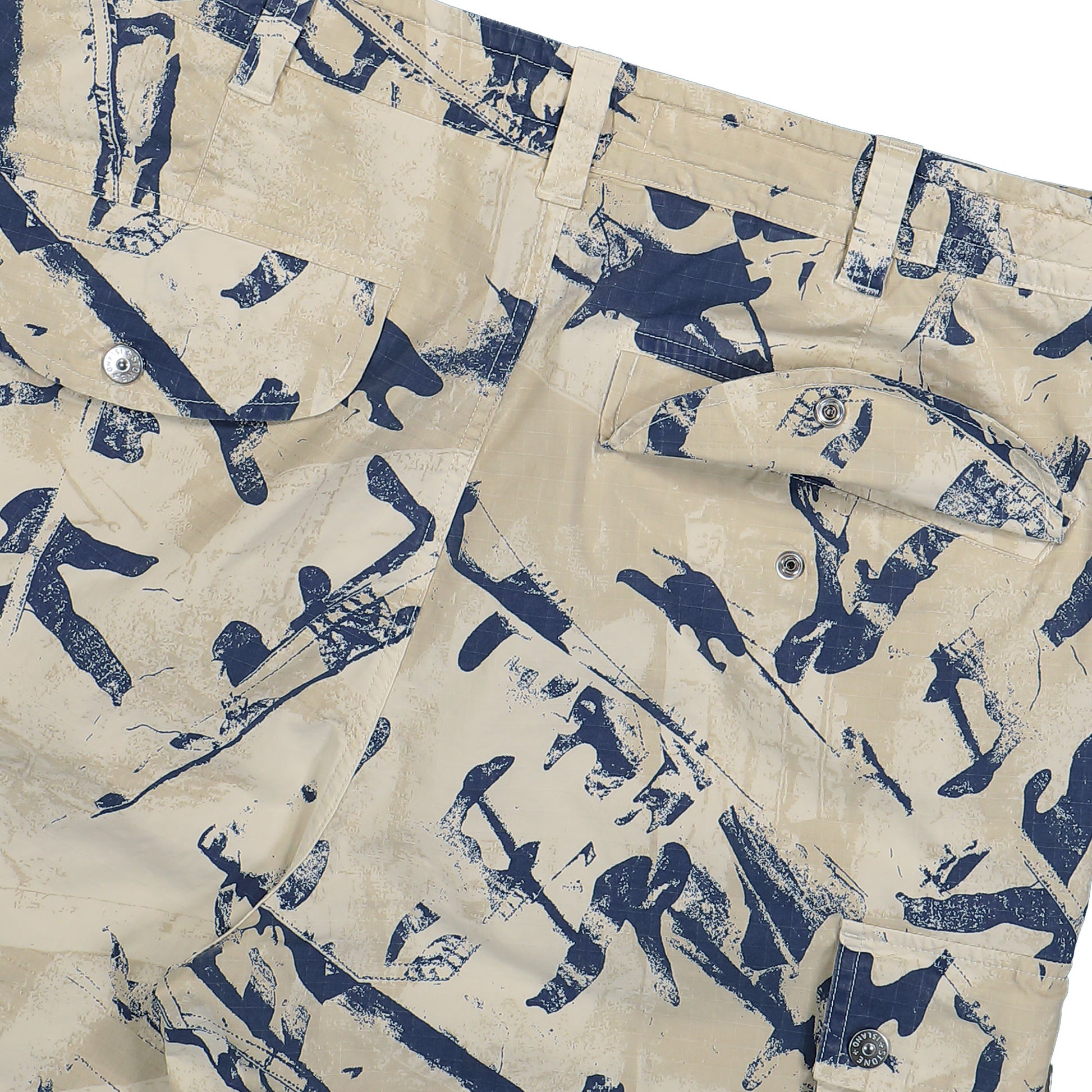 Stone Island Shorts Beige Detail view 5 | Gate