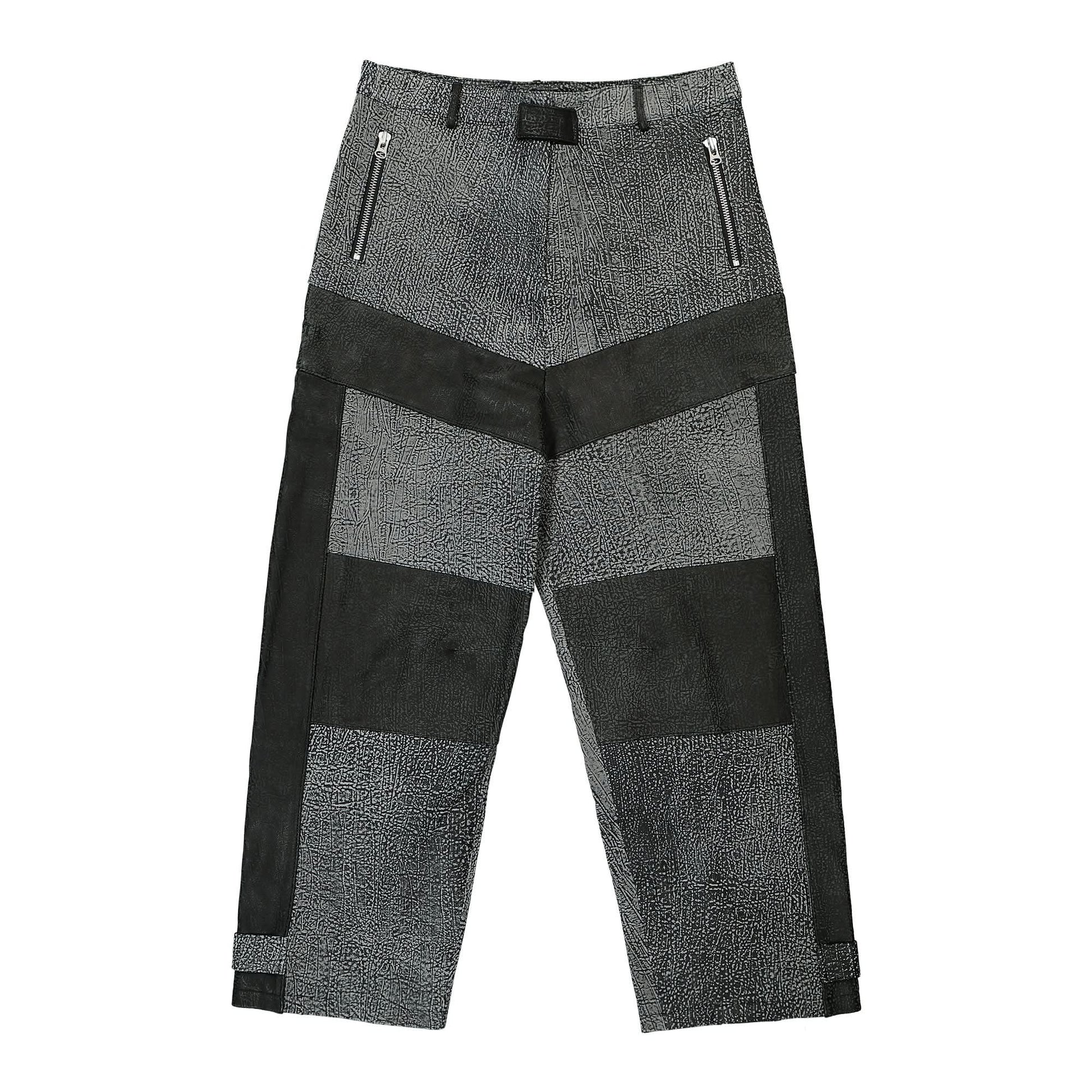 GATE Panelled Wide Leather Pants Black Detail view 1 | Gate