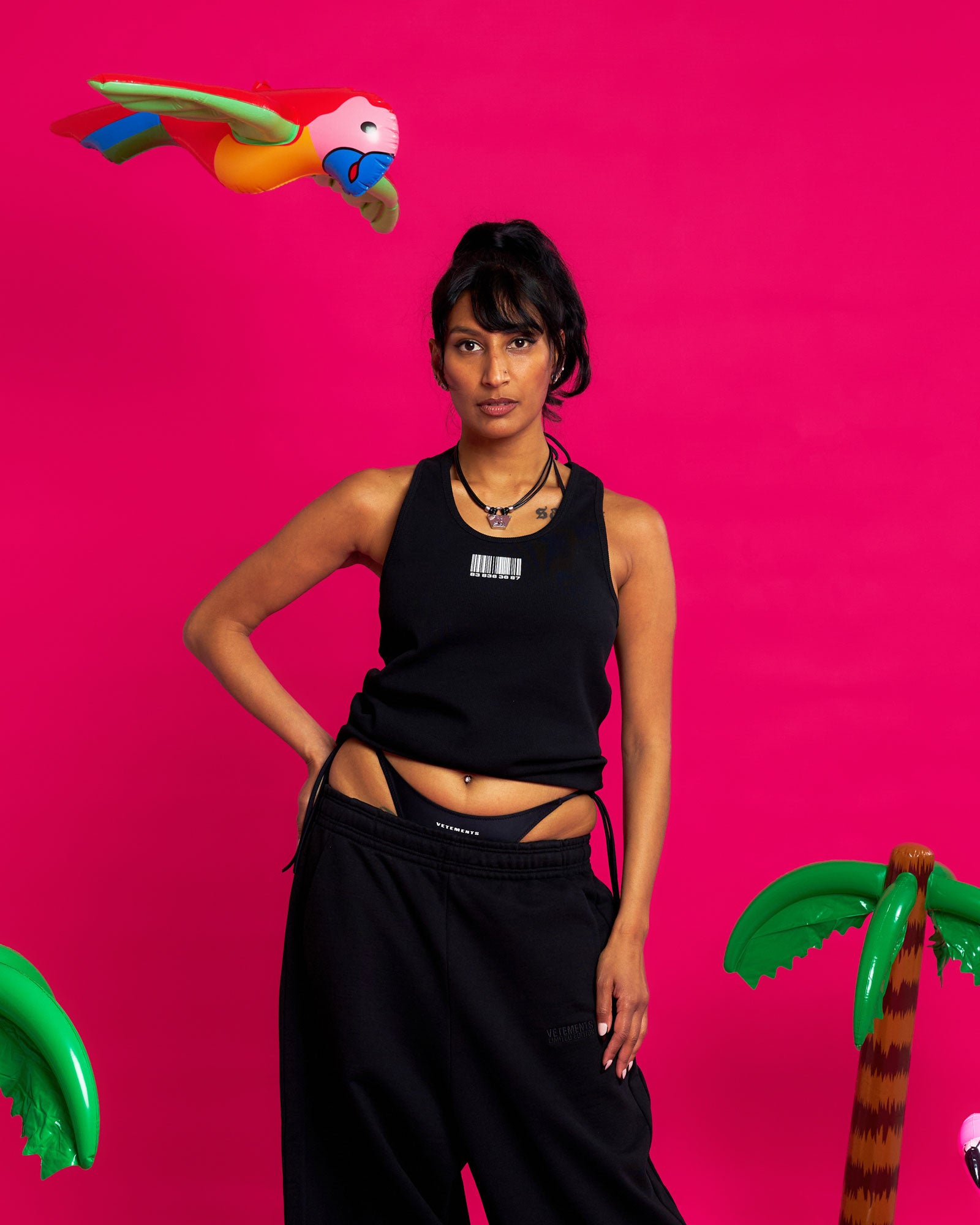 VTMNTS Barcode Tanktop Black Detail view 2 | Gate