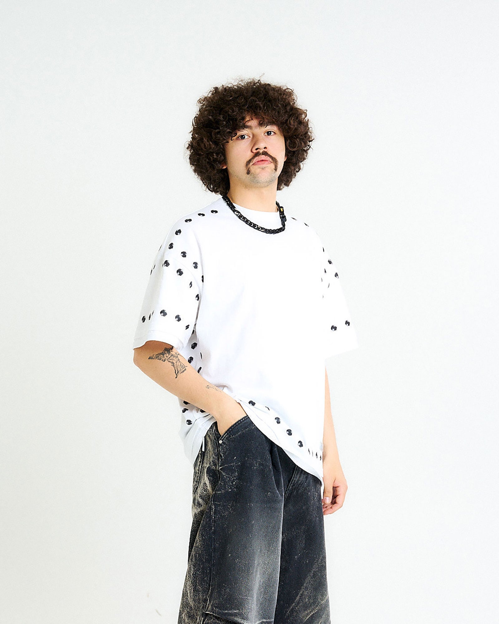 PDF Bullons Tee White Detail view 4 | Gate