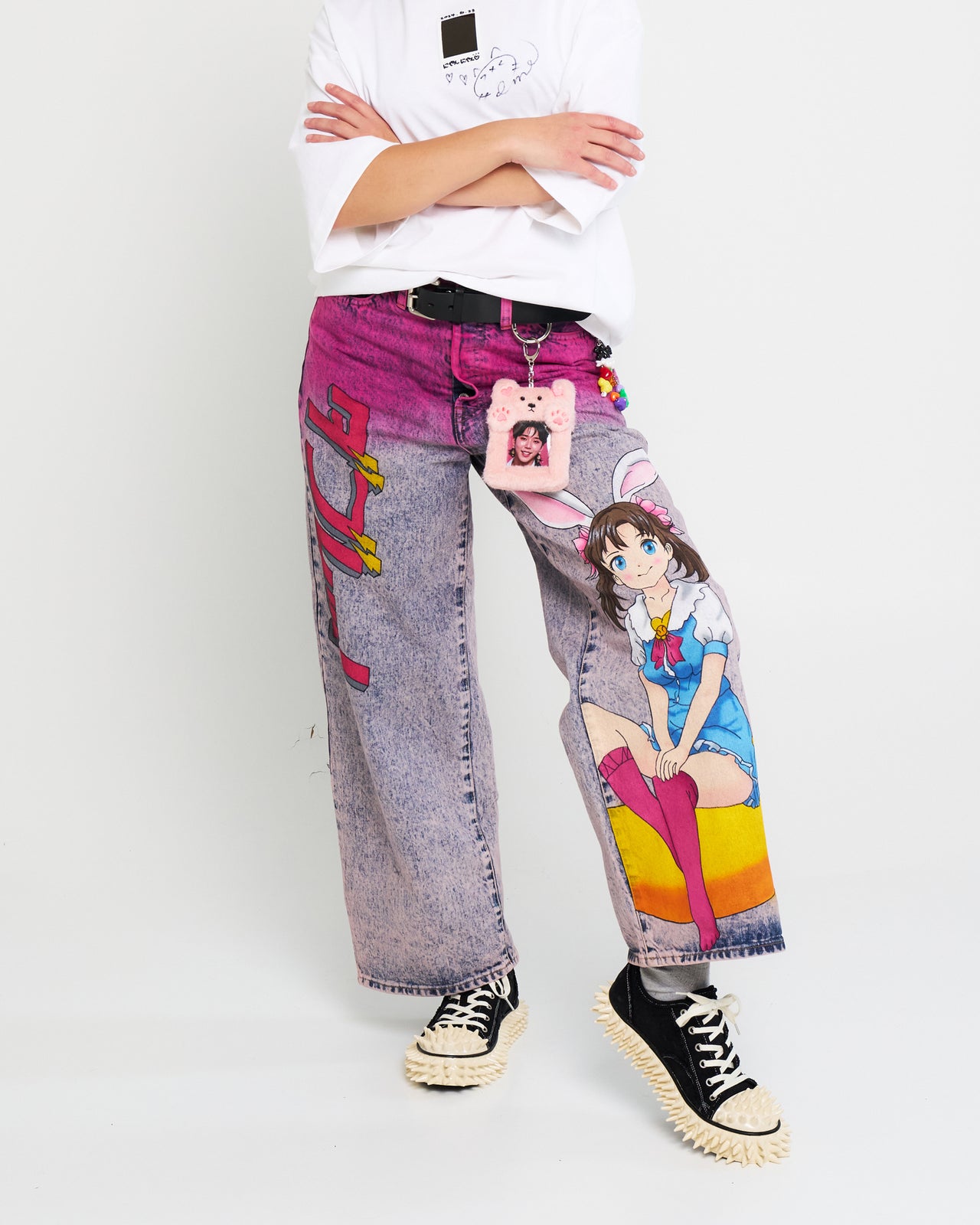 Doublet Anime Hand-Painting Denim Pants Pink Detail view 1 | Gate