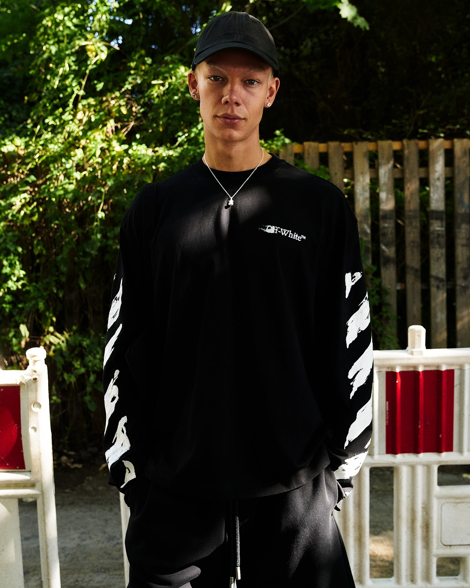 Off-White Ink Arrow 90s Skate L/S Tee Black Longsleeves OMAB09CF25JER0031001 On Model Front View | GATE