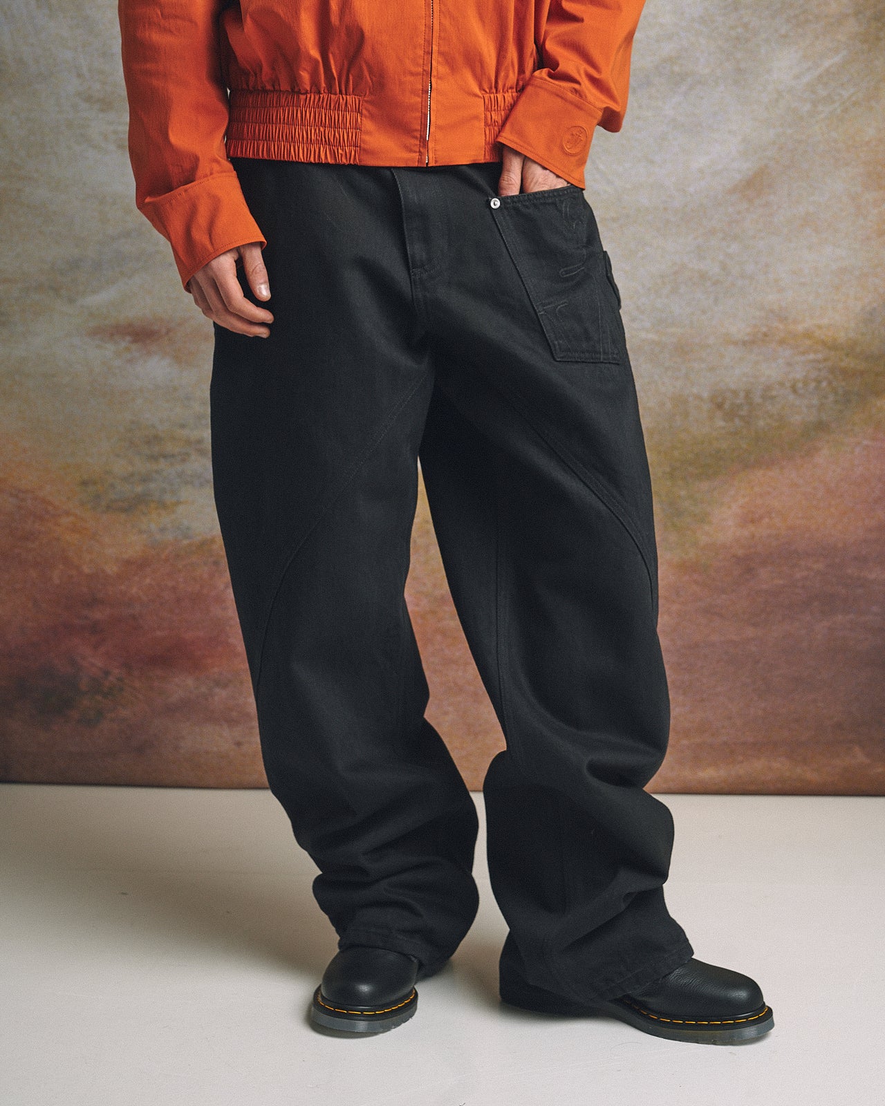 JW Anderson Twisted Workwear Jeans Black Denim DT0110-PG1595-999 / Black Detail View 1 | GATE