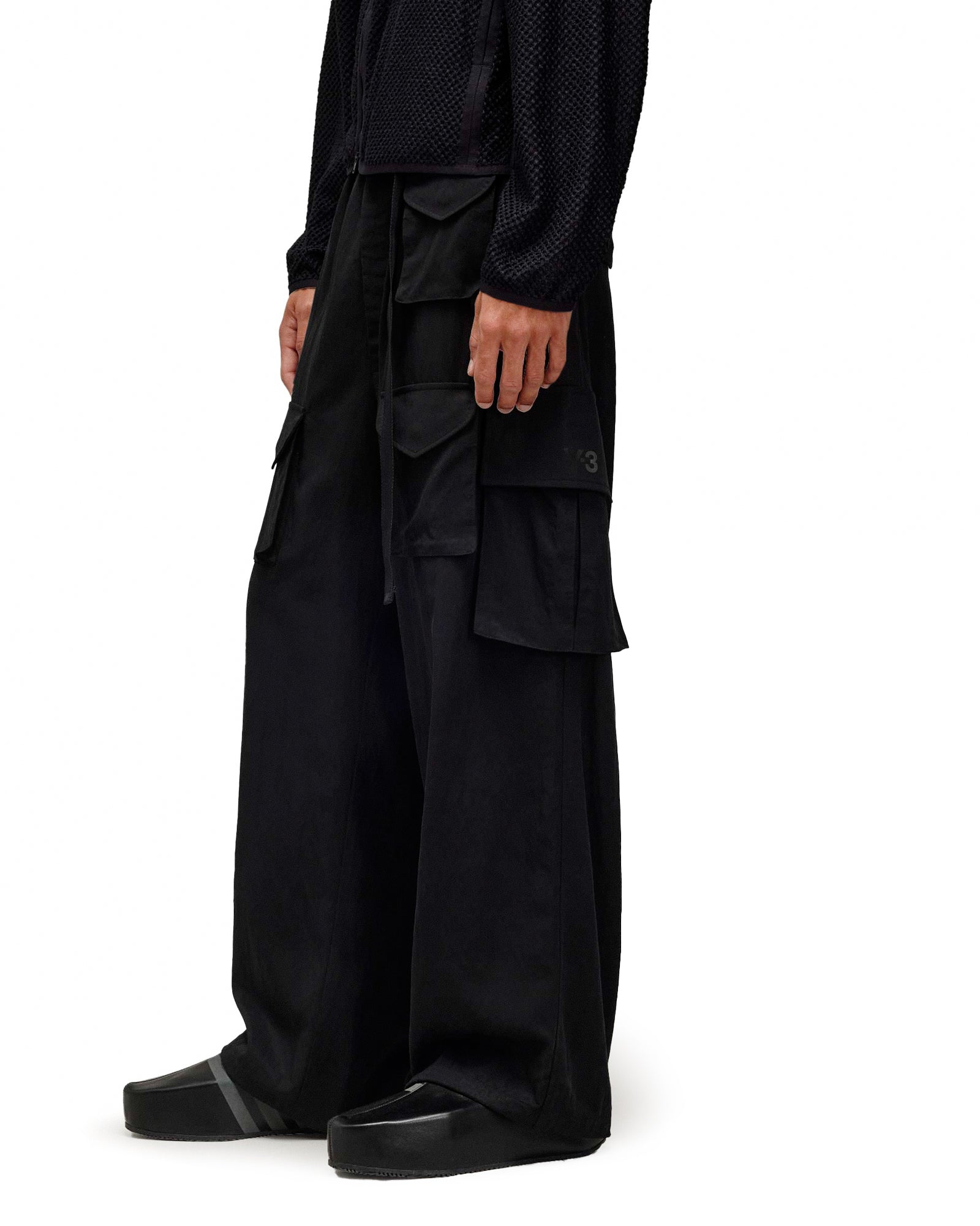 Y-3 Refined Wool Cargo Pants Black Cargo Pants IW7453 Style Inspiration | GATE