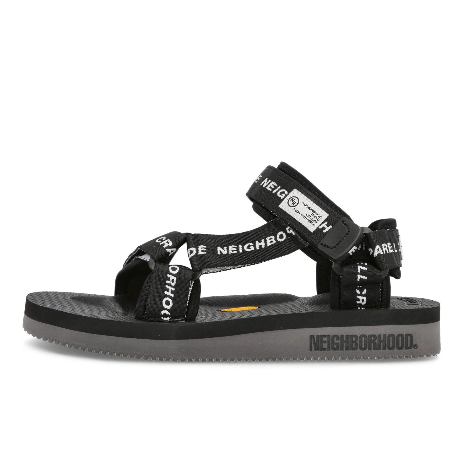 Suicoke NR-Sandal Thongs Black Sandals Detail view 1 | Gate