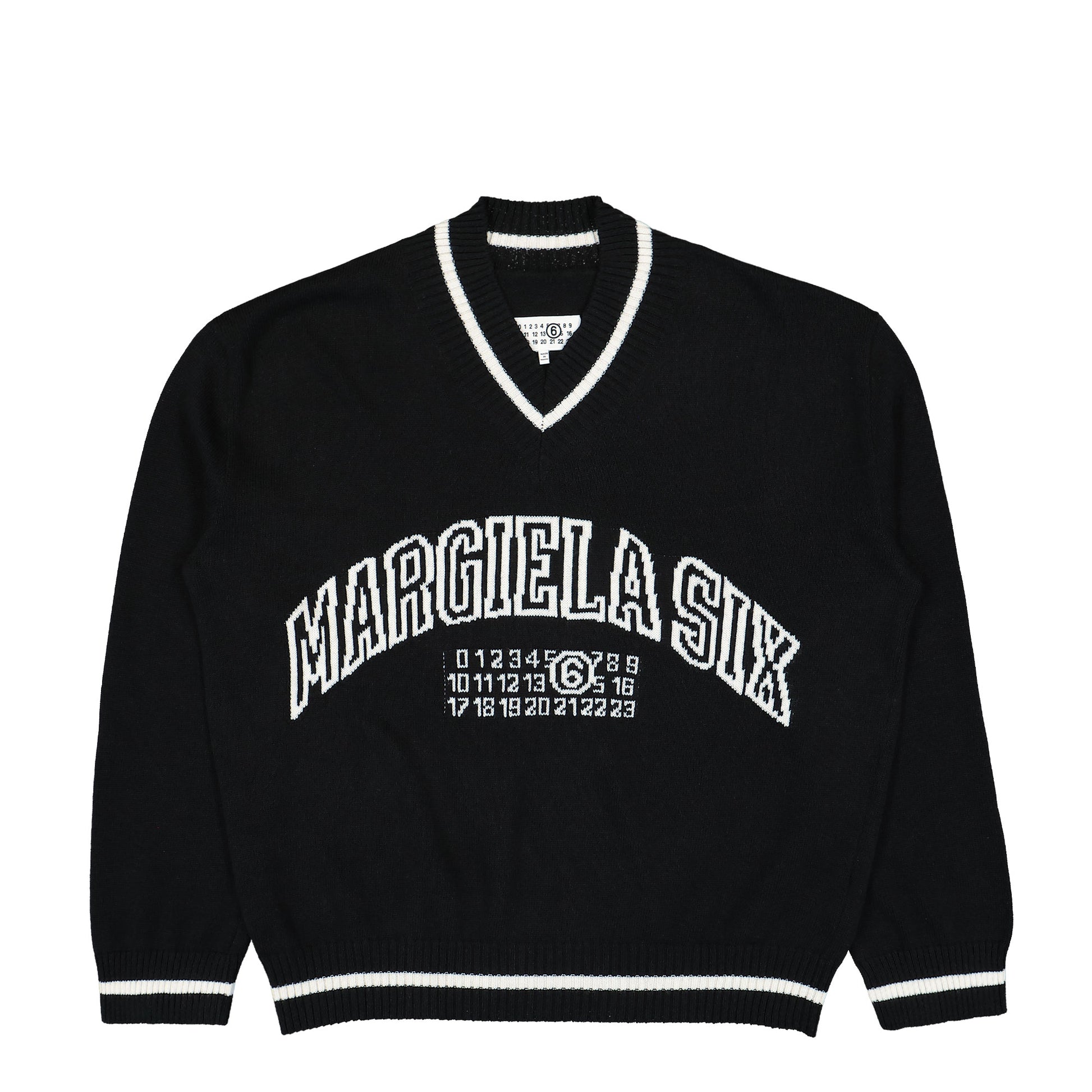 MM6 Maison Margiela V-Neck Black Detail view 1 | Gate