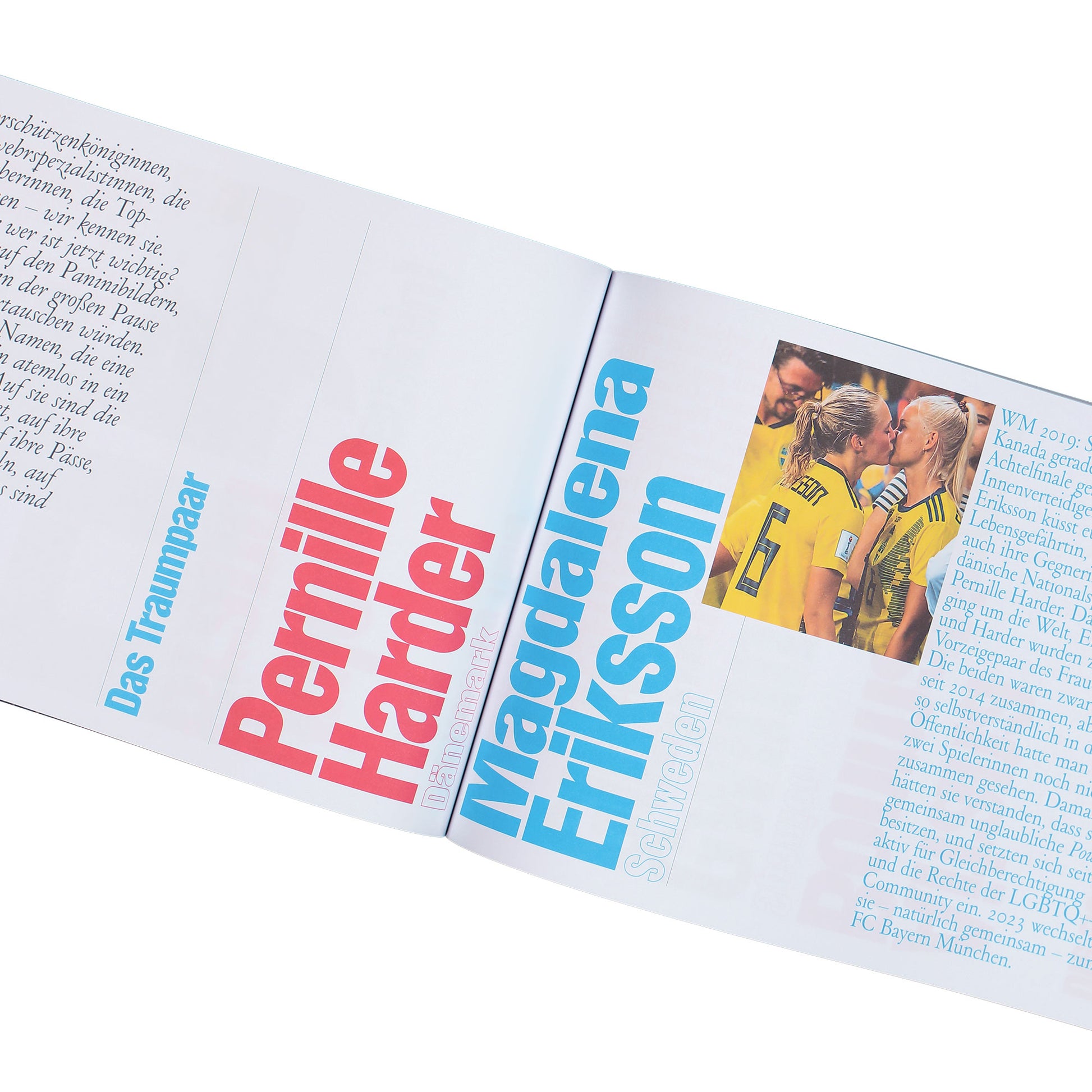 Achtung Mode Josephine EM 2025 - Fussball Fashion - Spielen im Jetzt - Europameisterschaft der Frauen Multicolor Magazine AJEM25FFSIJEDF Detail View 5 | GATE