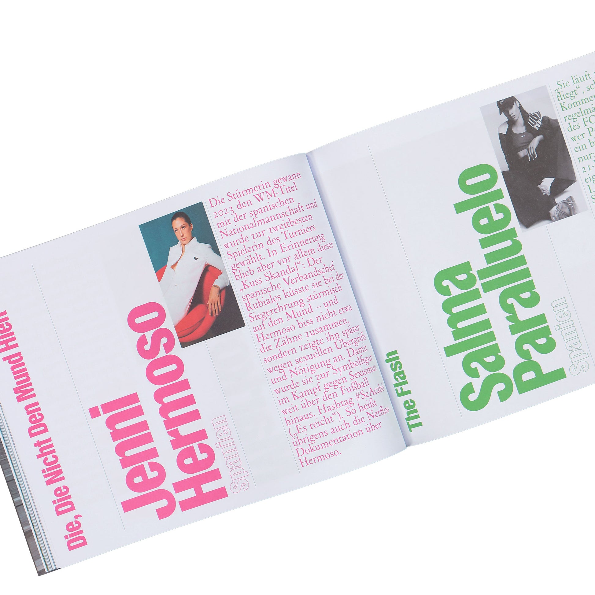 Achtung Mode Josephine EM 2025 - Fussball Fashion - Spielen im Jetzt - Europameisterschaft der Frauen Multicolor Magazine AJEM25FFSIJEDF Detail View 6 | GATE