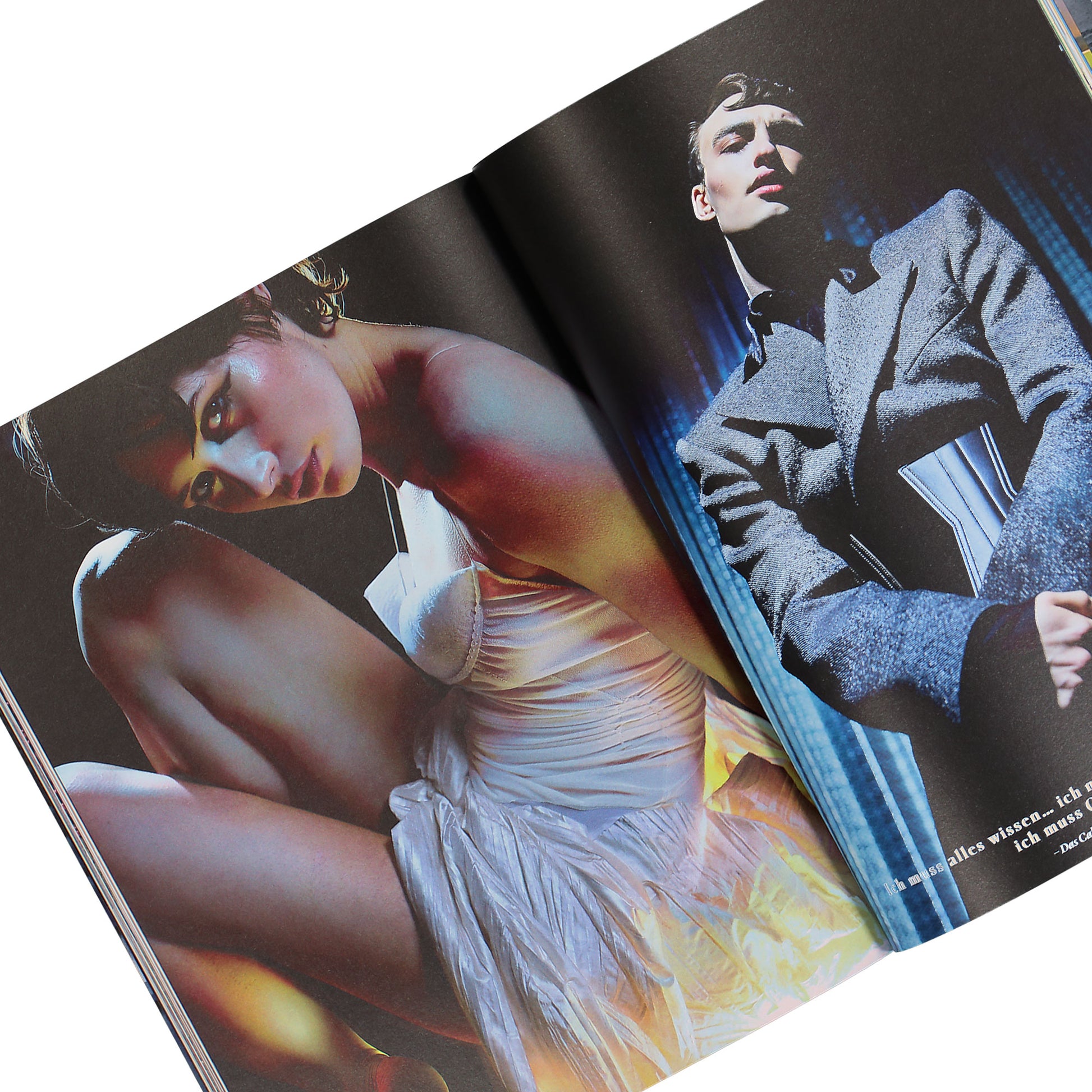 SLEEK Magazine Issue 83 Multicolor Detail view 4 | Gate