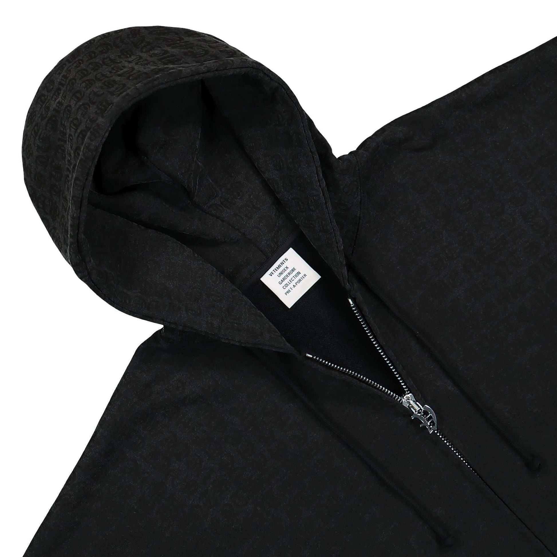 VETEMENTS Gothic Monogram Zip-Hoodie Black Detail view 3 | Gate