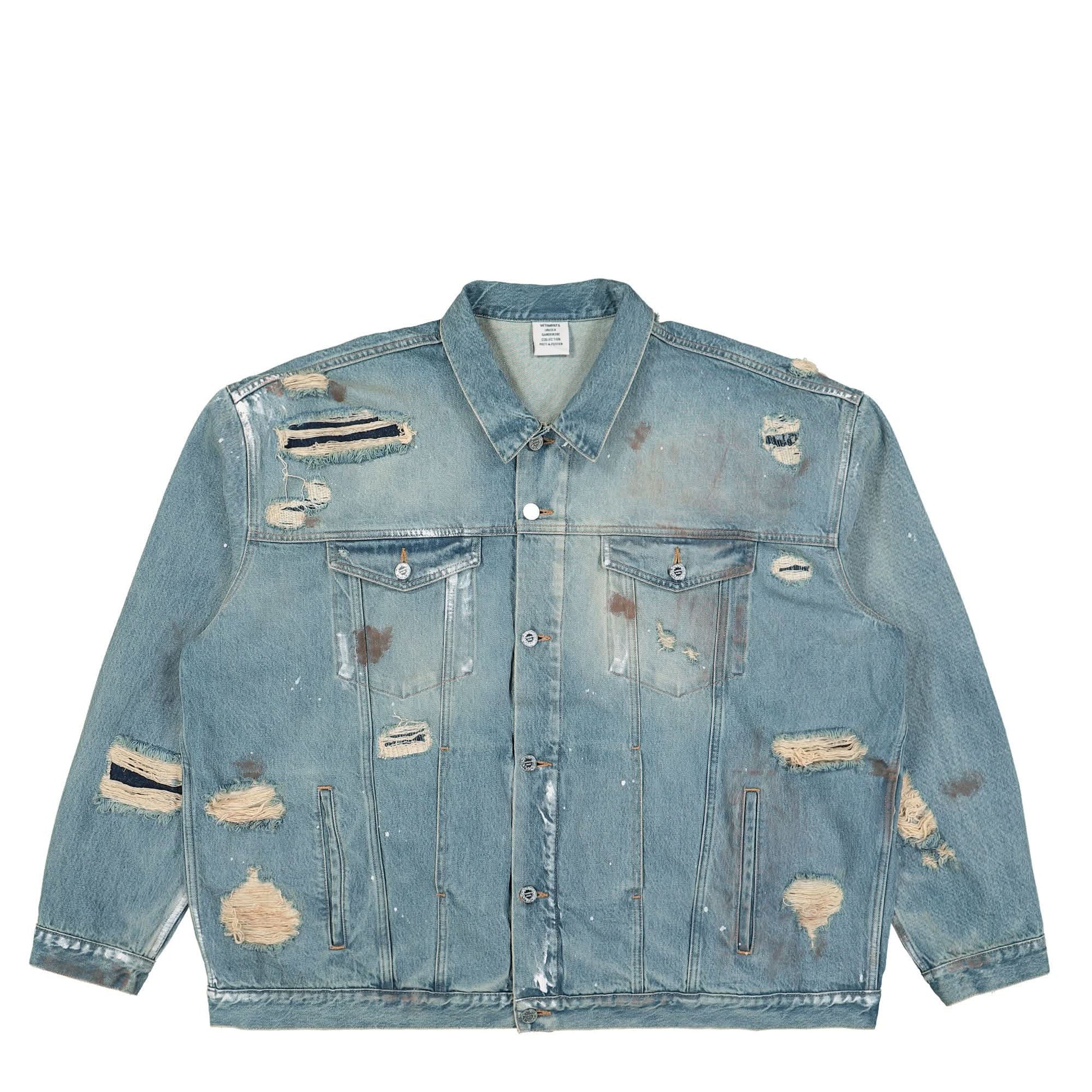 VETEMENTS Trashed Denim Jacket Blue Detail view 1 | Gate
